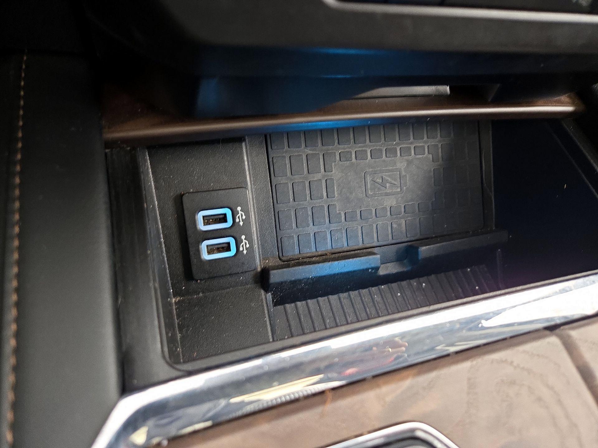 Thumbnail: 2019 Ford Expedition - 19