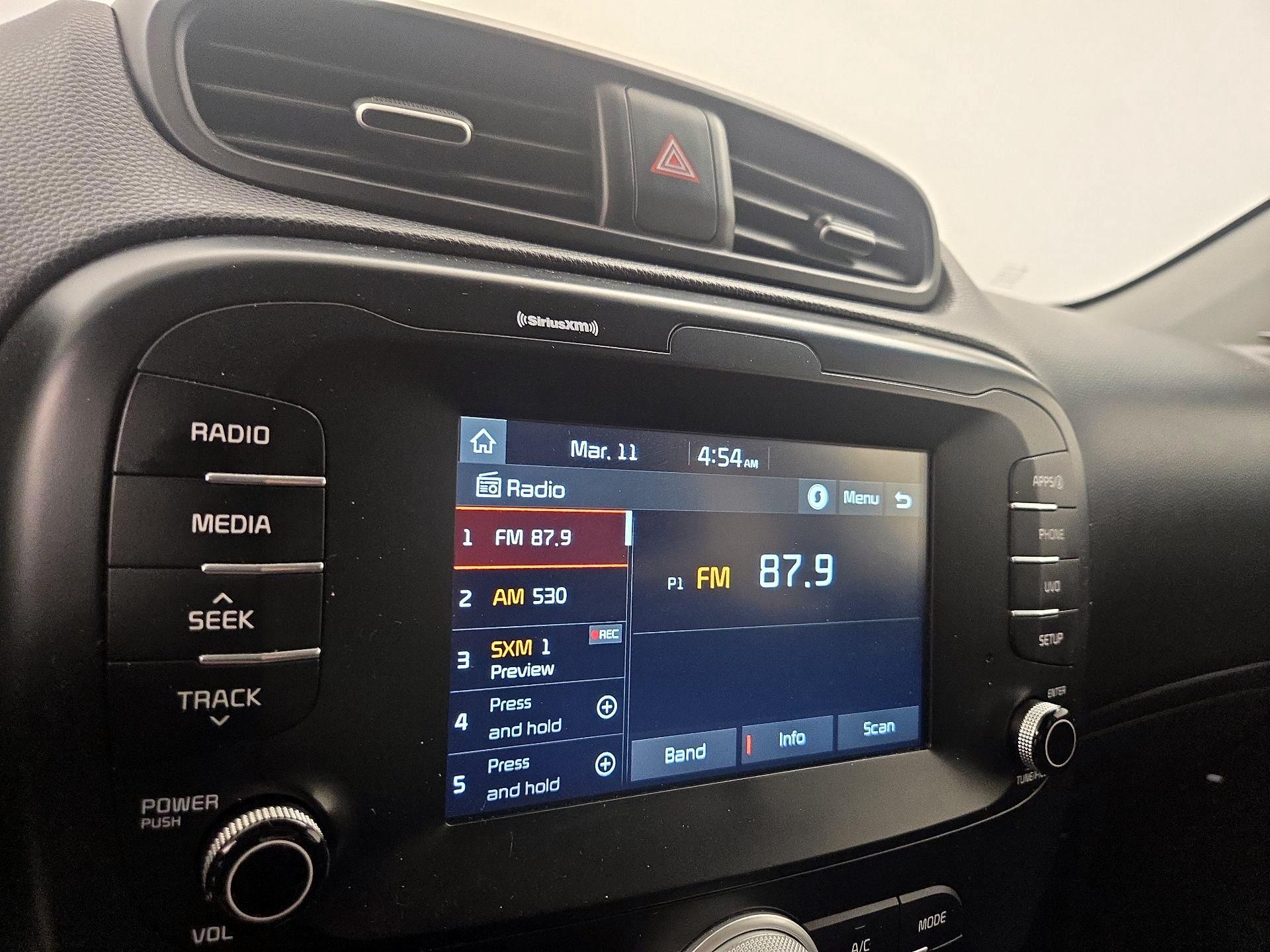 Thumbnail: 2019 Kia Soul - 15