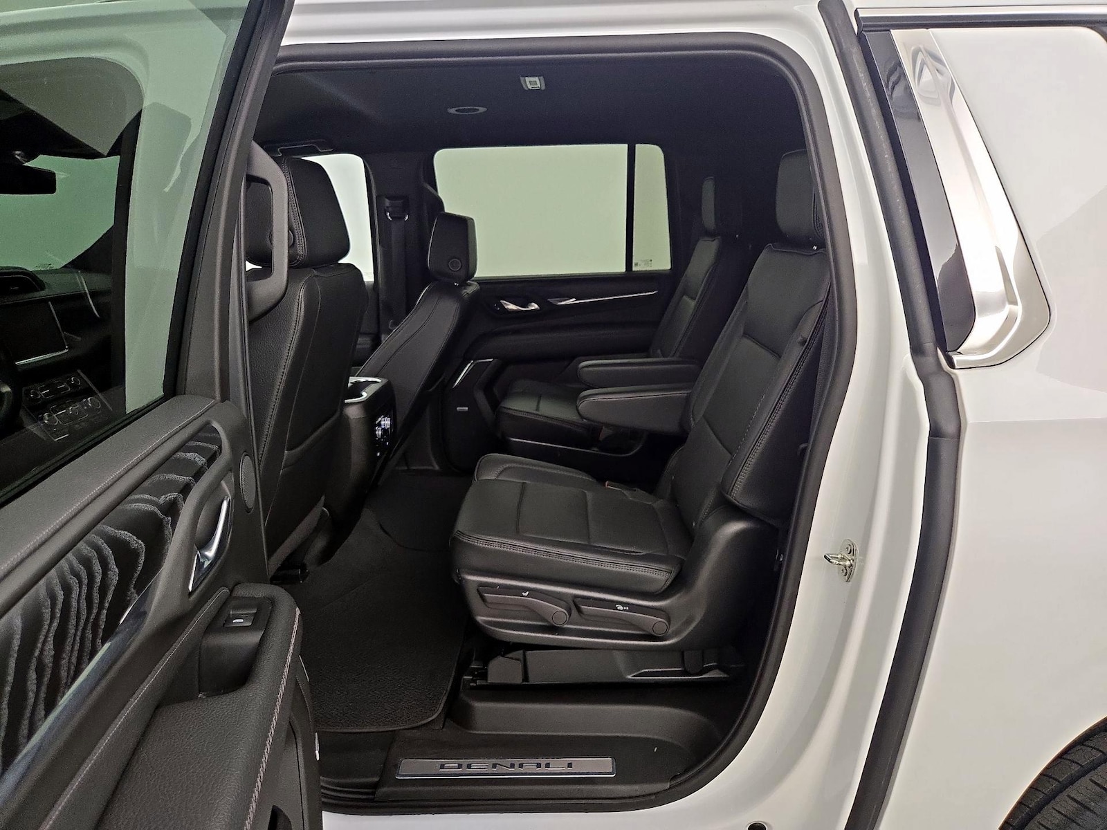 2023 GMC Yukon XL Denali - Photo 20