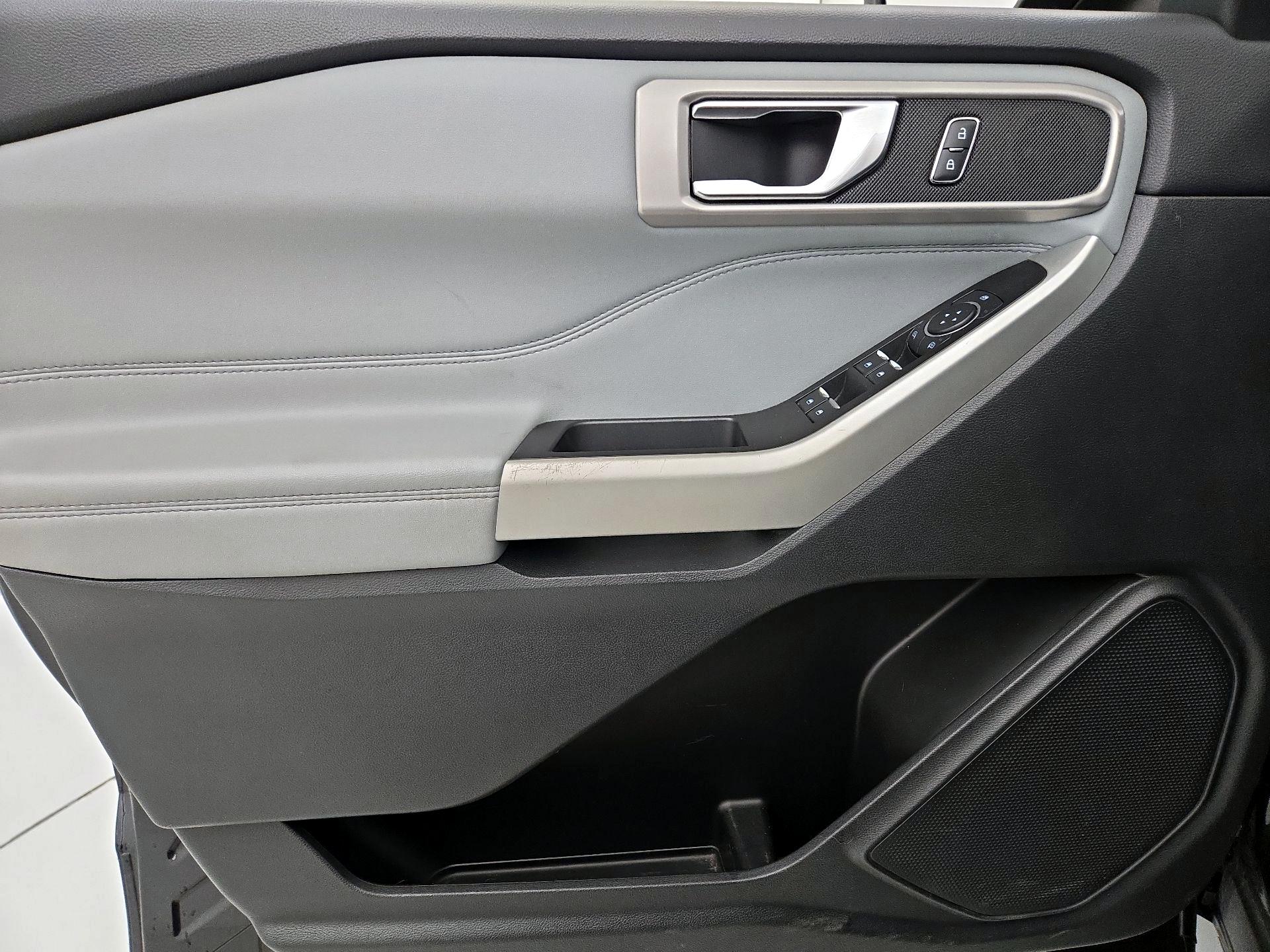 Thumbnail: 2022 Ford Explorer - 12