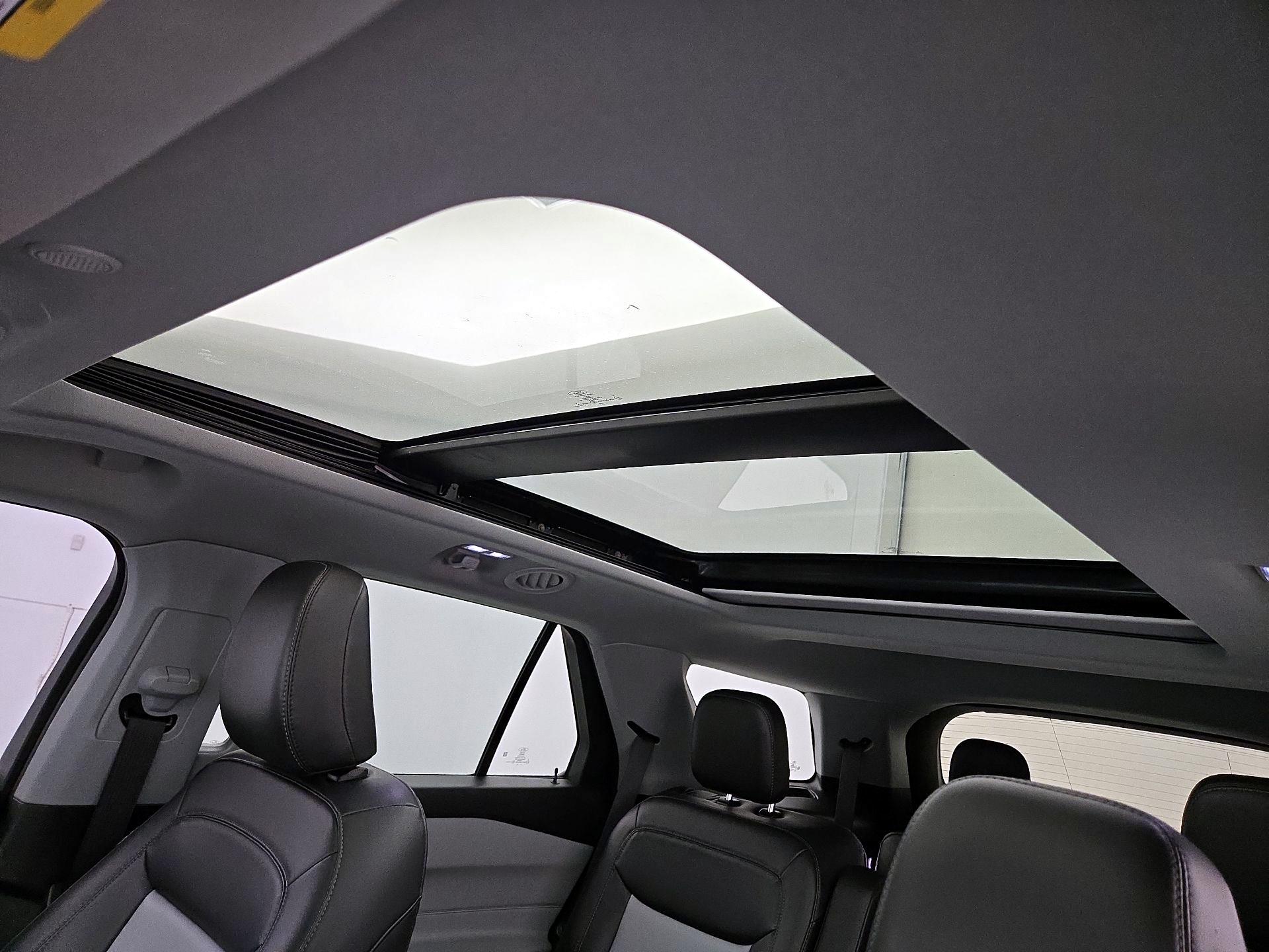 Thumbnail: 2022 Ford Explorer - 20