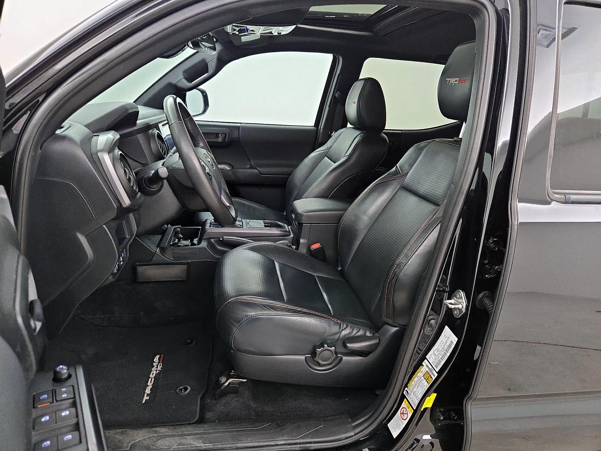 Thumbnail: 2019 Toyota Tacoma - 11