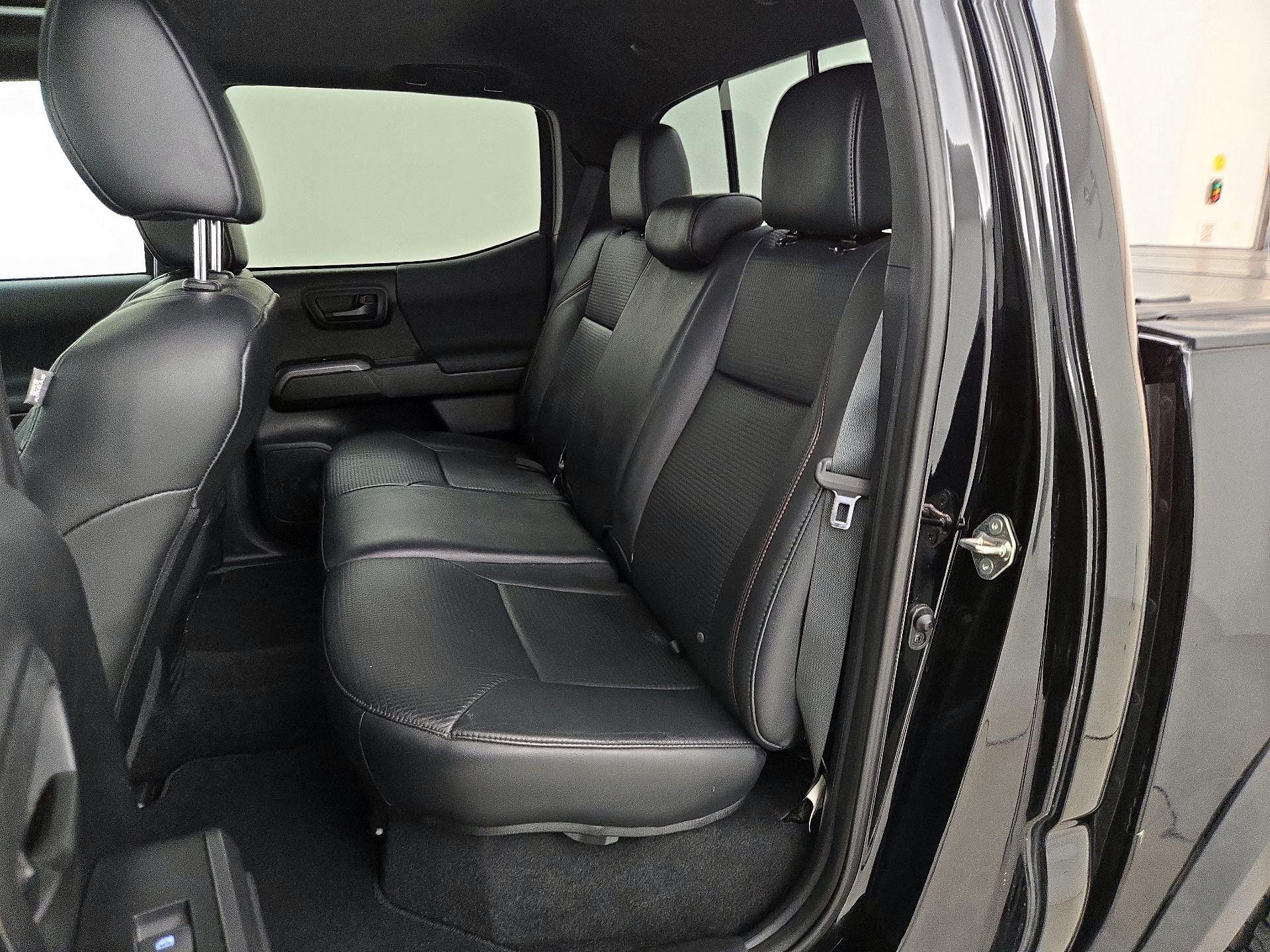 Thumbnail: 2019 Toyota Tacoma - 20