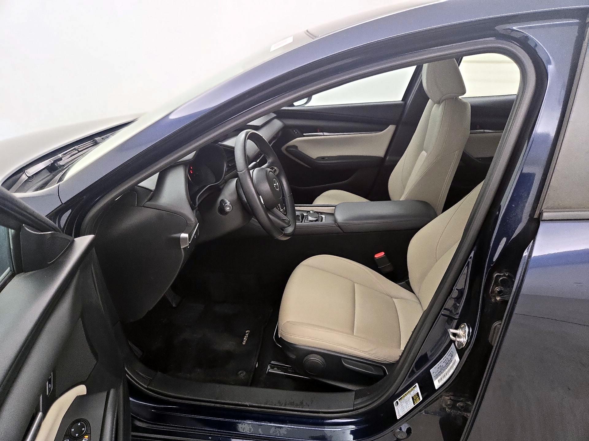 Thumbnail: 2020 Mazda Mazda3 - 11