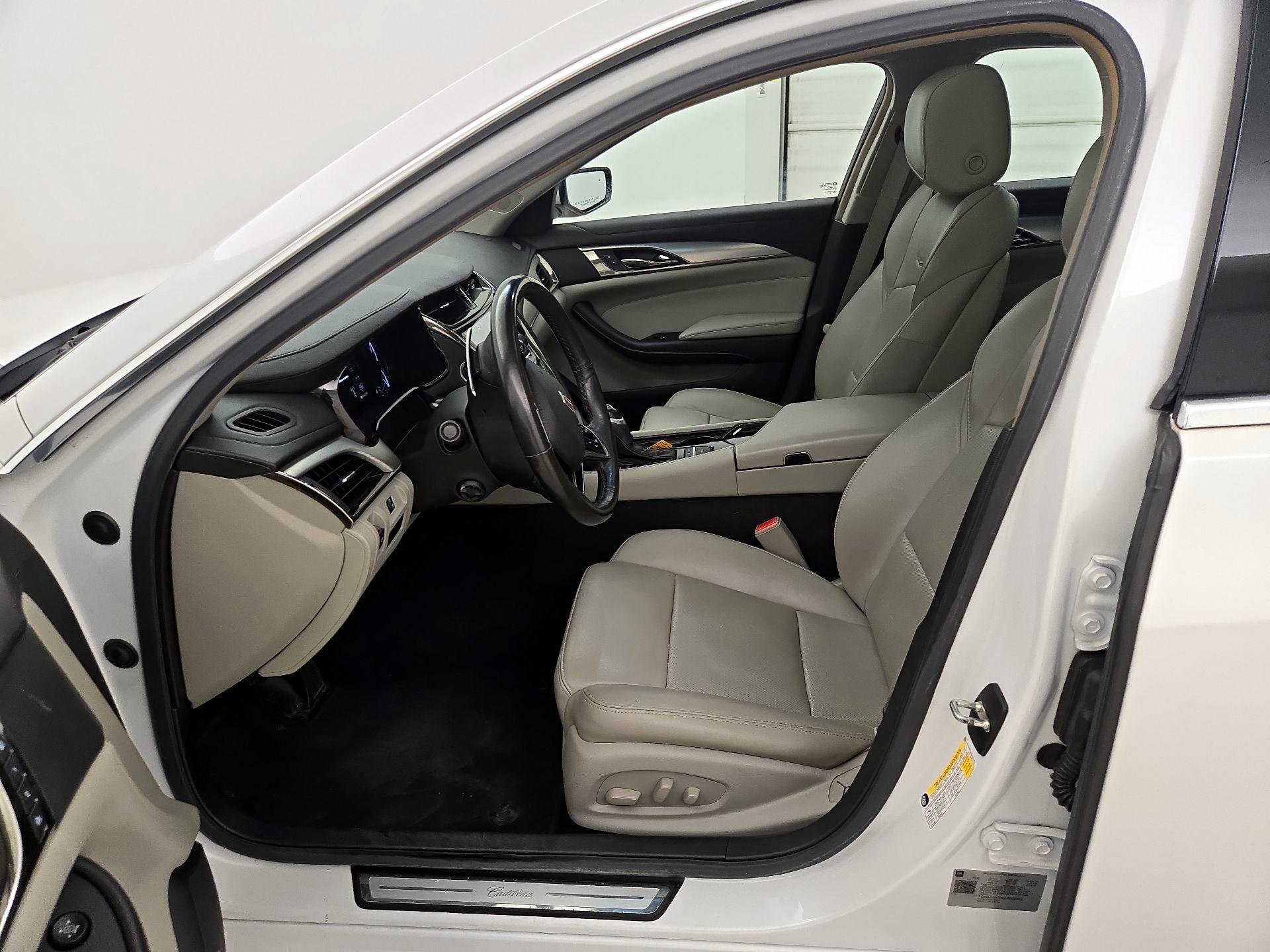 Thumbnail: 2019 Cadillac CTS - 11