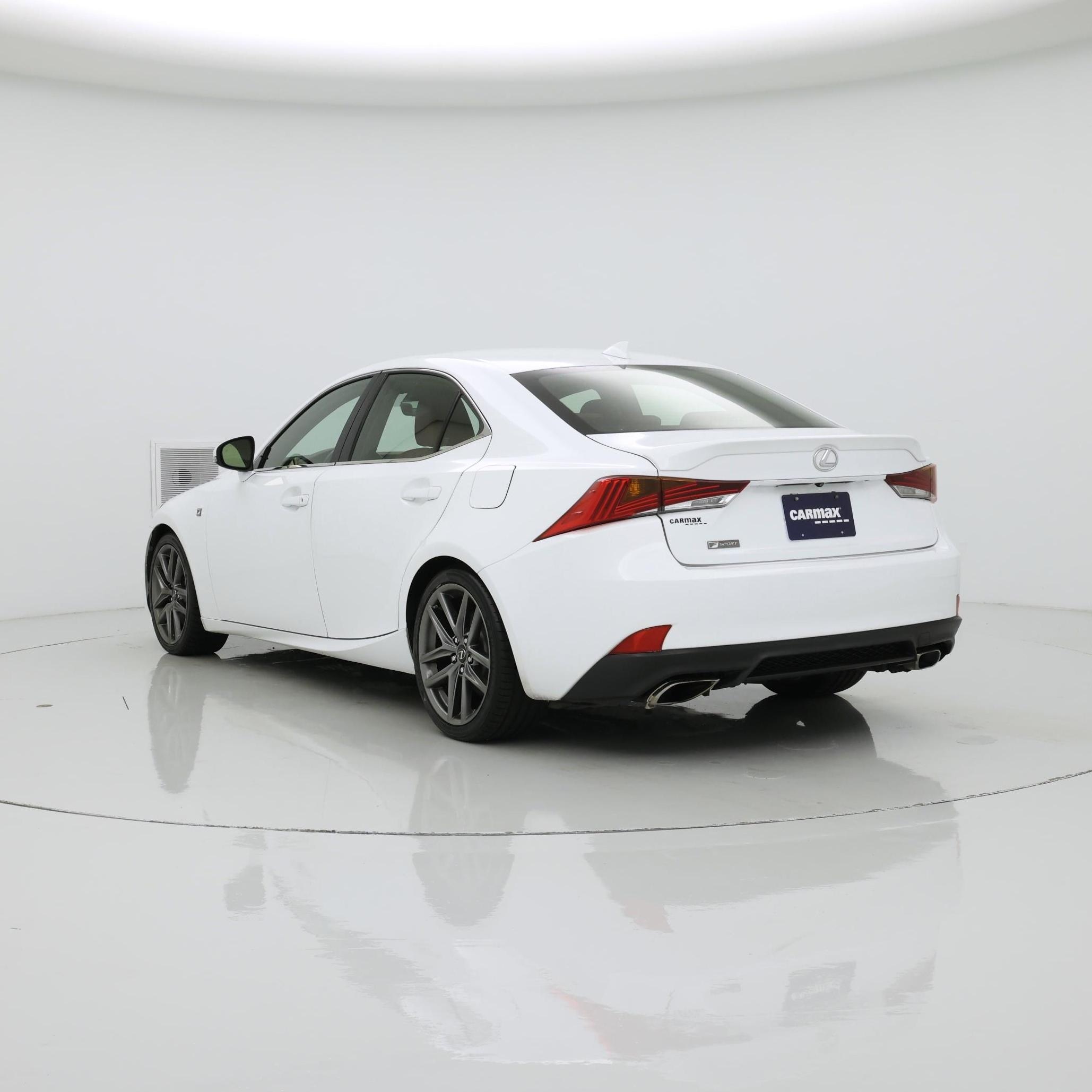 Thumbnail: 2017 Lexus IS - 2