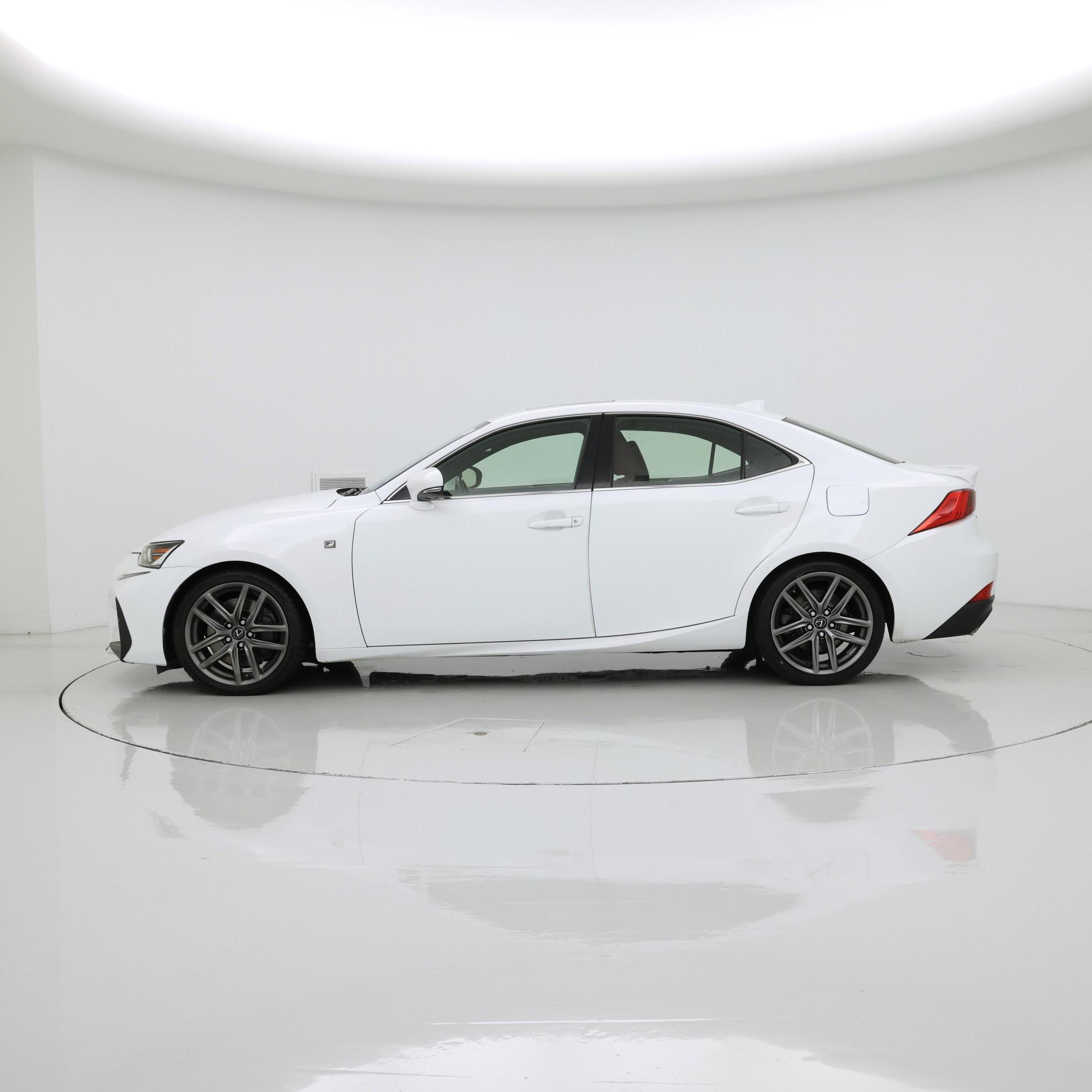 Thumbnail: 2017 Lexus IS - 3