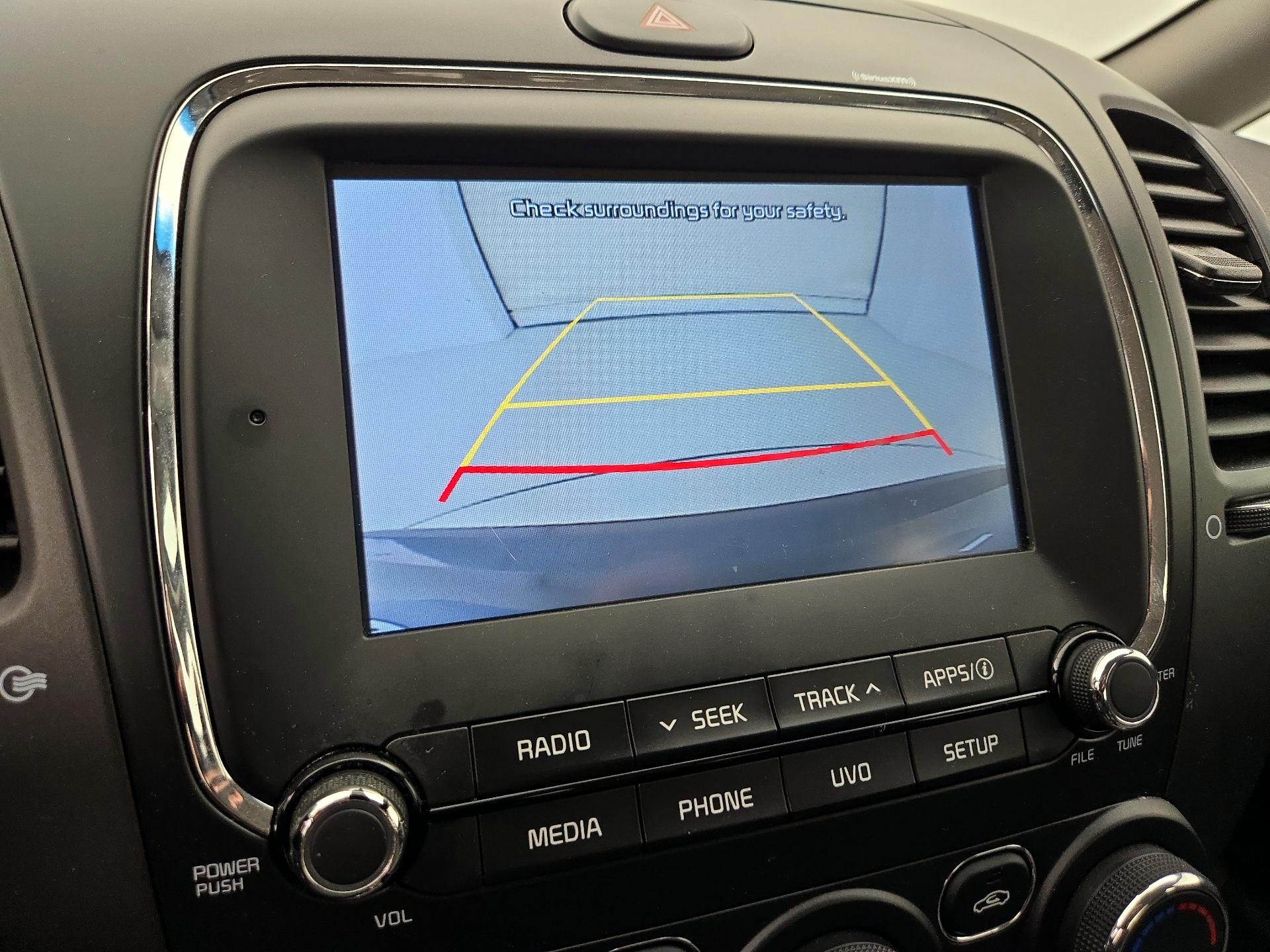 Thumbnail: 2018 Kia Forte - 14