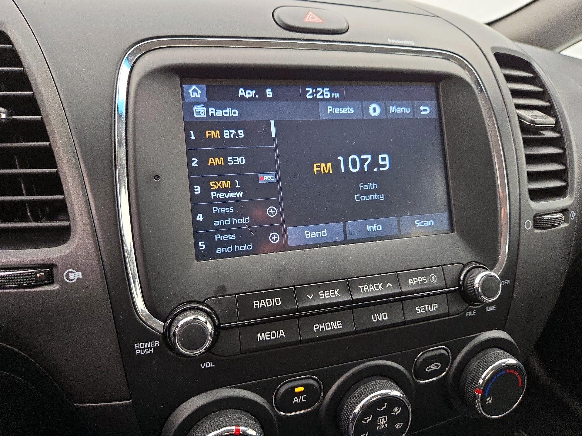 Thumbnail: 2018 Kia Forte - 15