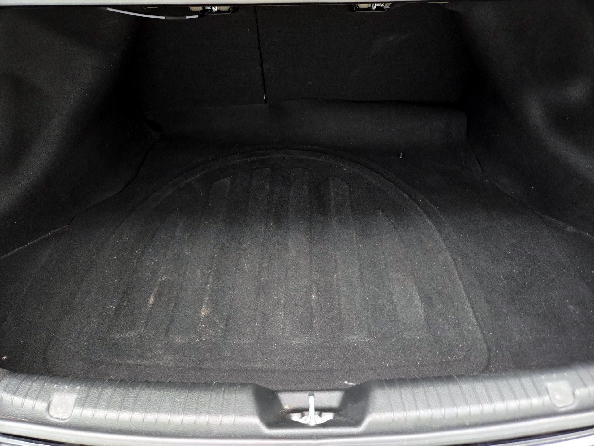 Thumbnail: 2018 Kia Forte - 20