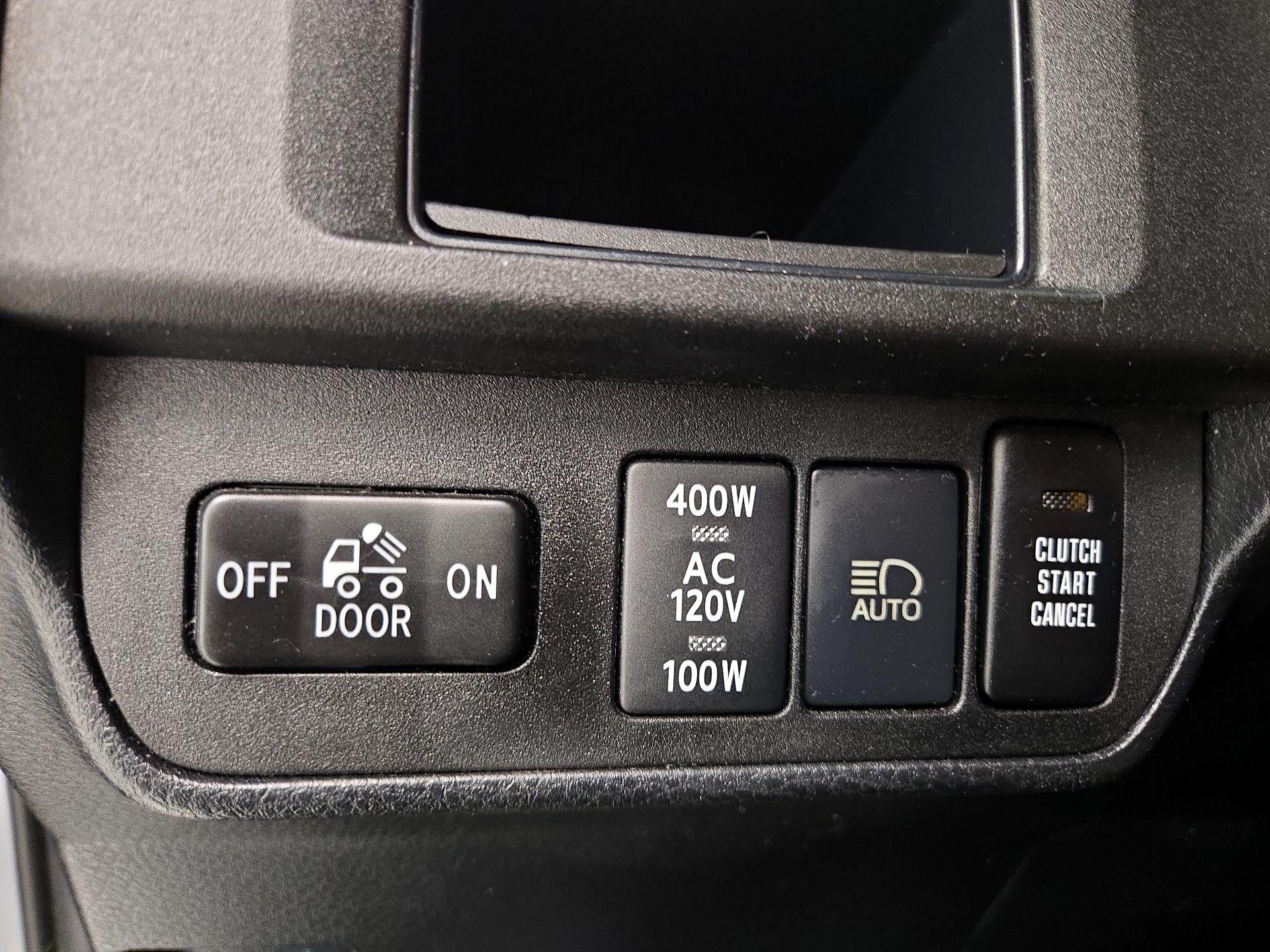 Thumbnail: 2019 Toyota Tacoma - 13