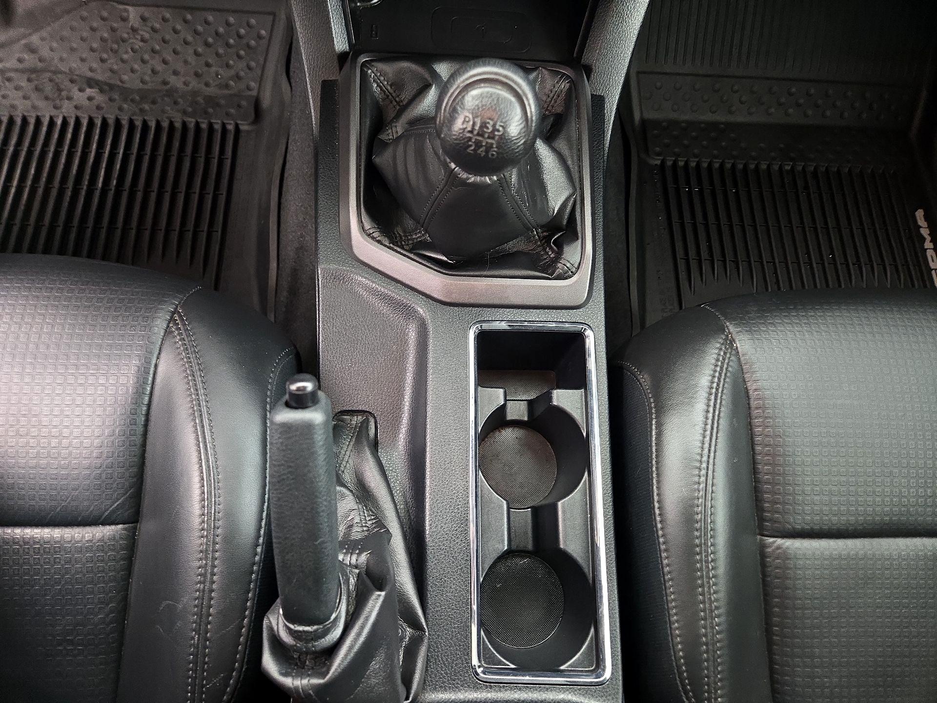 Thumbnail: 2019 Toyota Tacoma - 16