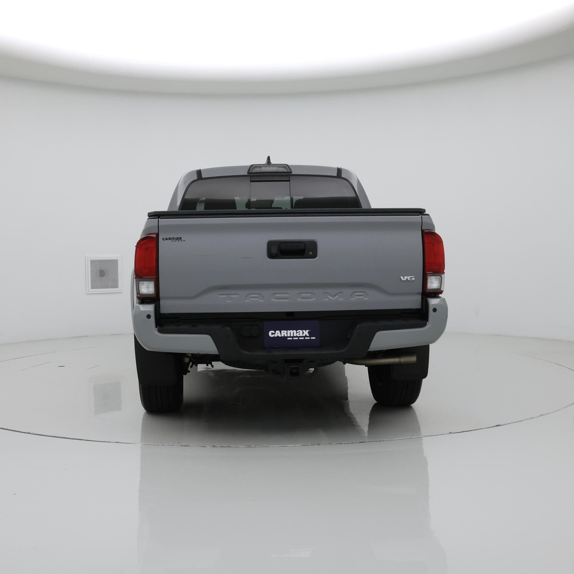 Thumbnail: 2019 Toyota Tacoma - 6