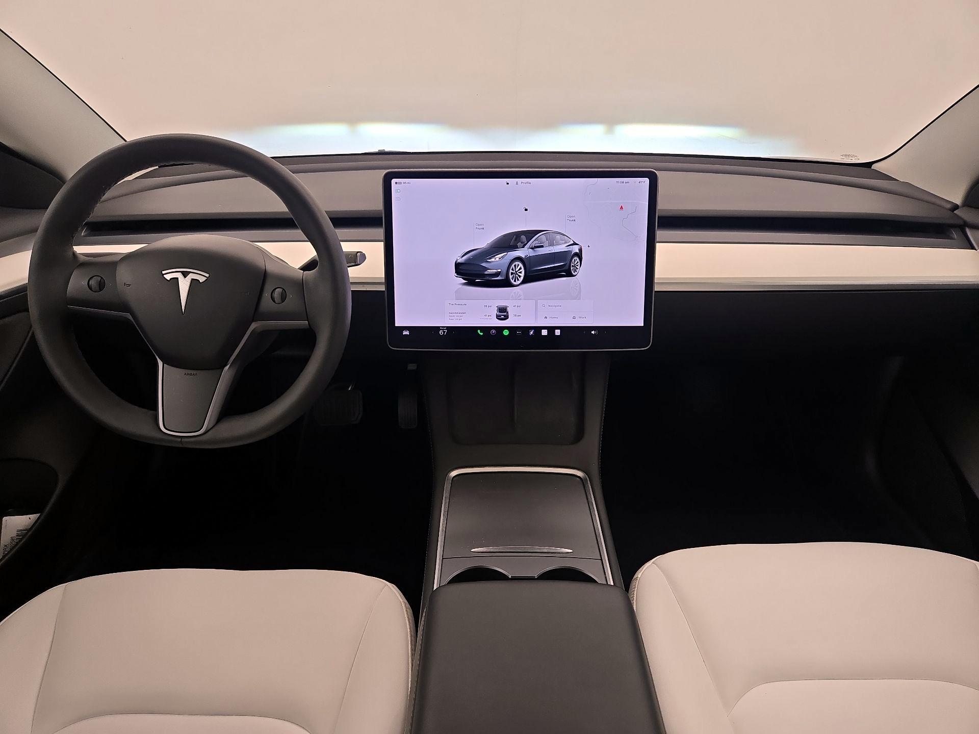 Thumbnail: 2023 Tesla Model 3 - 9