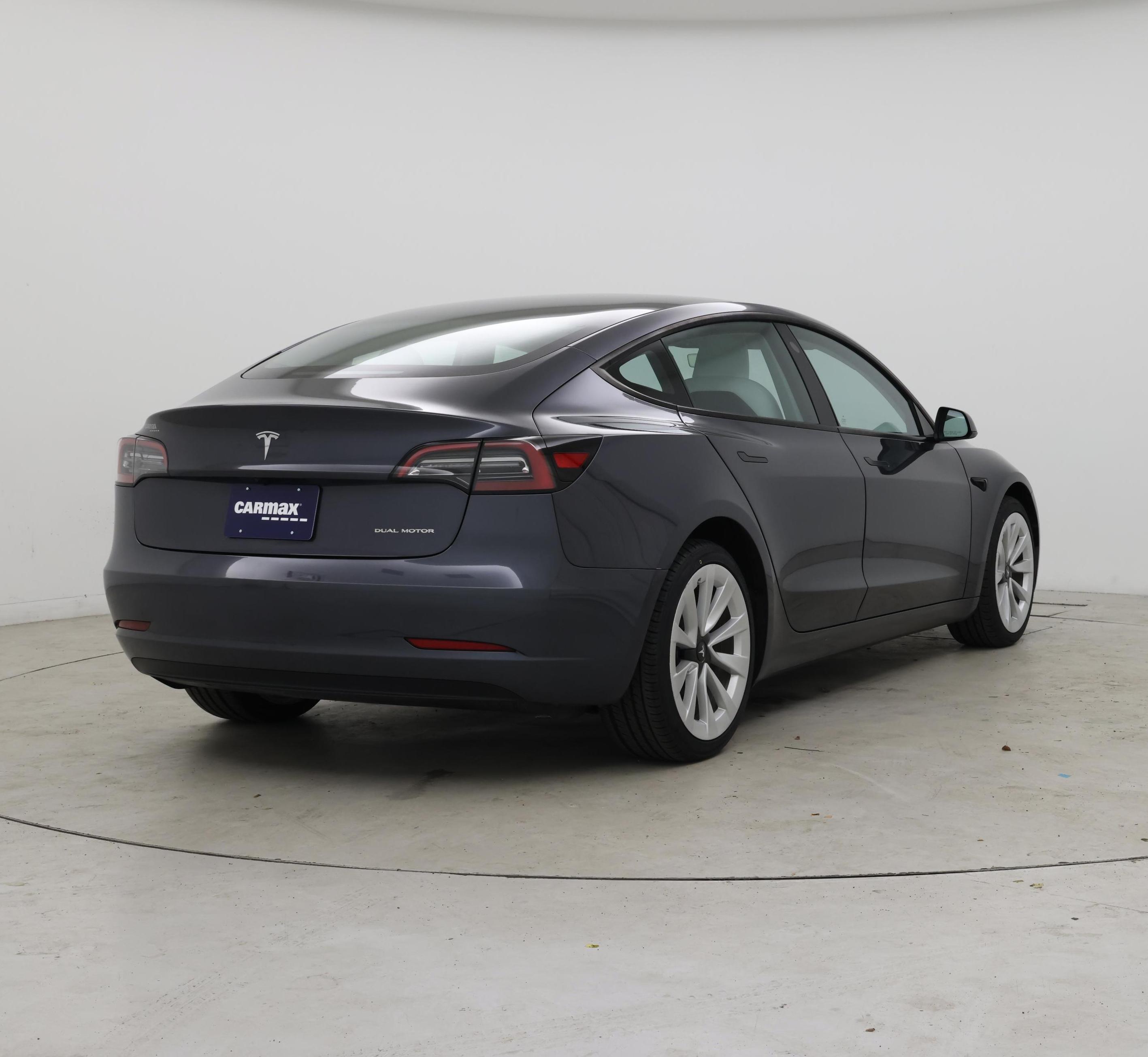 Thumbnail: 2023 Tesla Model 3 - 8