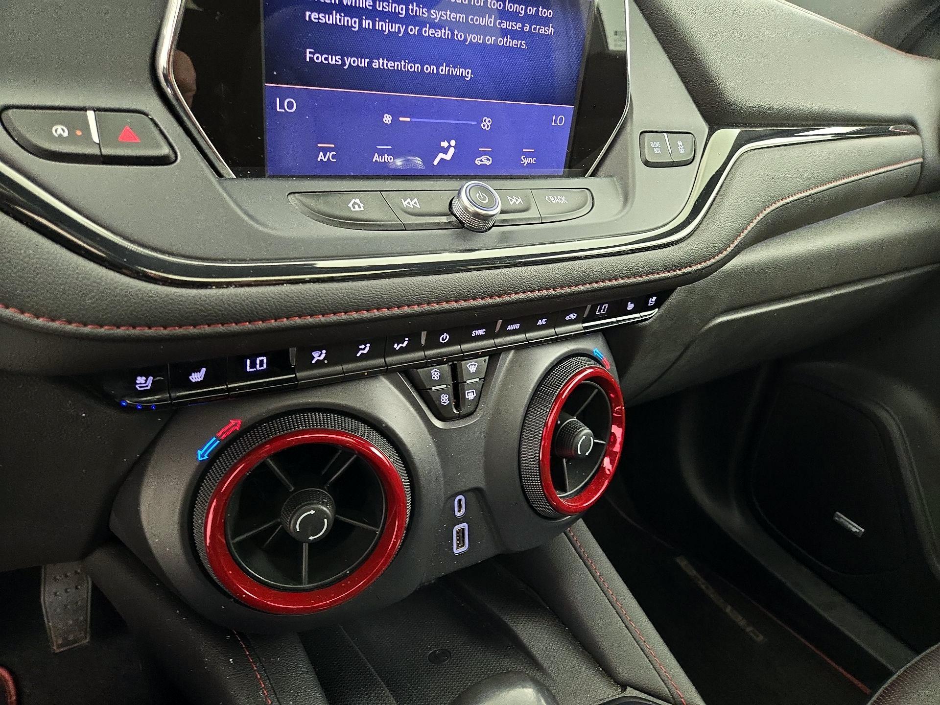 Thumbnail: 2020 Chevrolet Blazer - 17