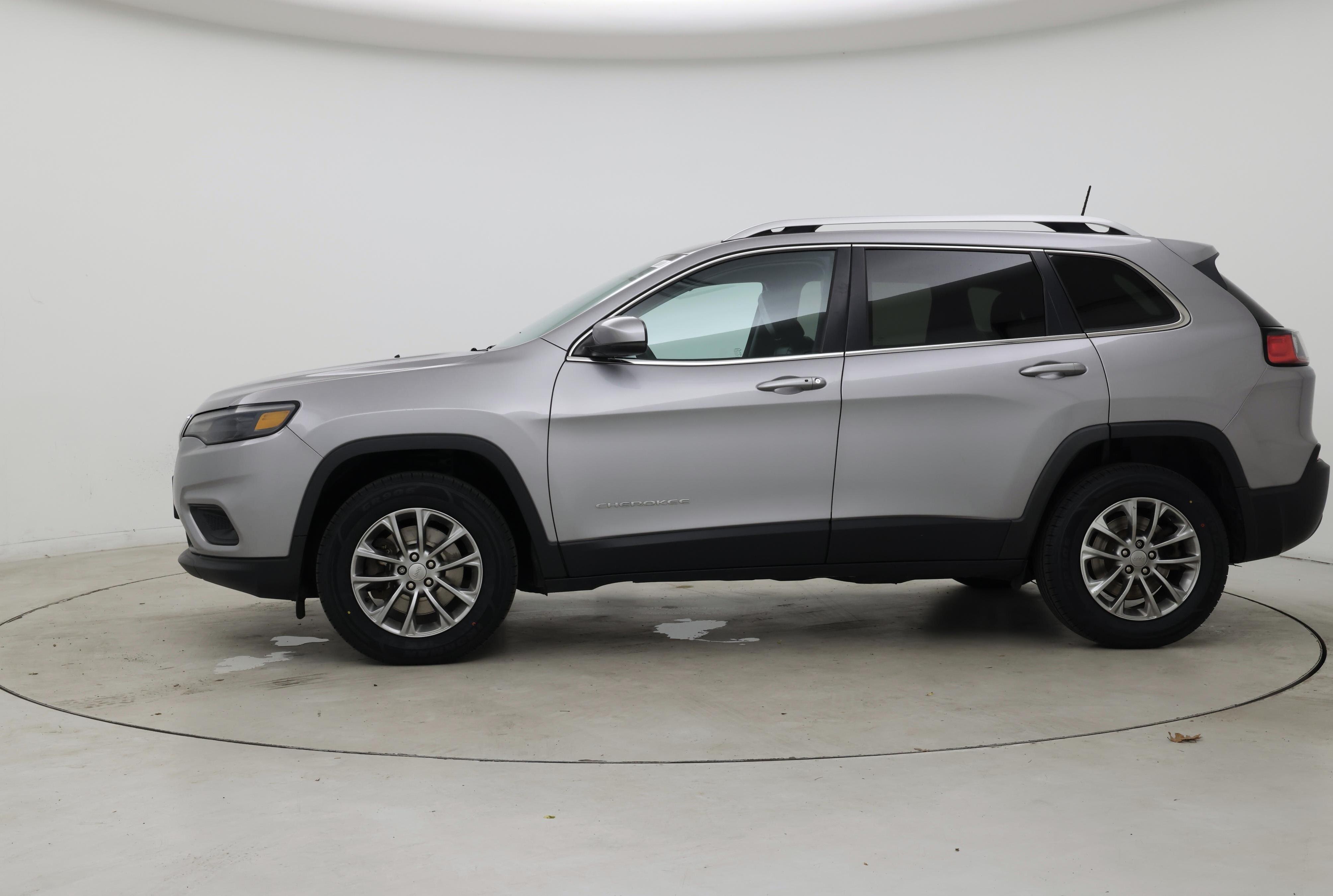 Thumbnail: 2020 Jeep Cherokee - 3