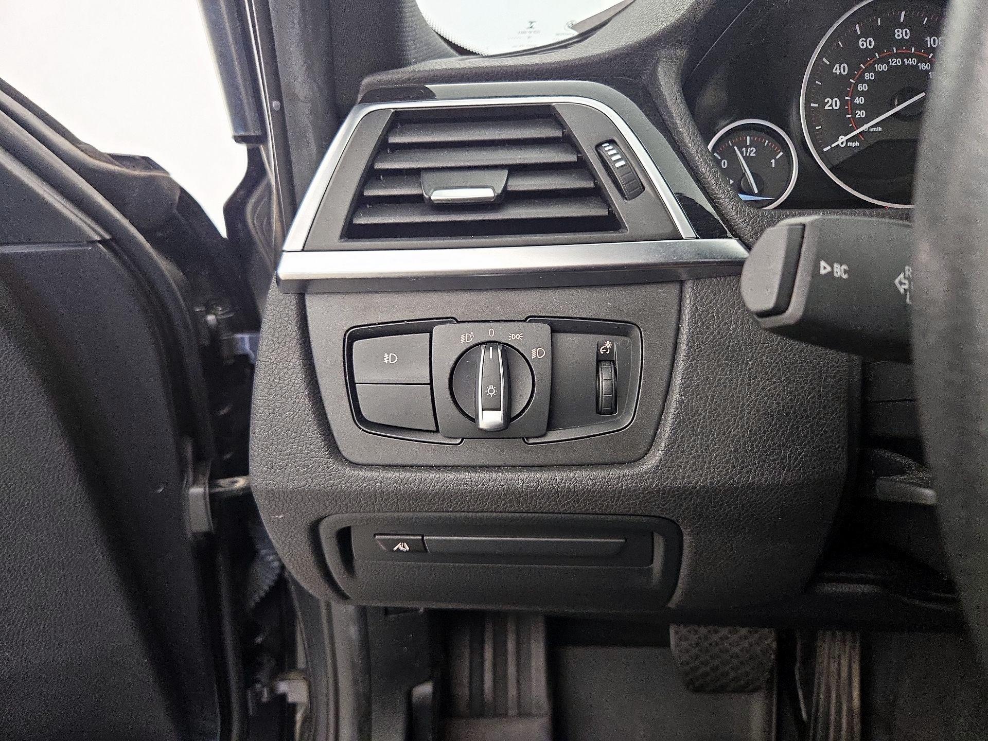 Thumbnail: 2018 BMW 3 Series - 13