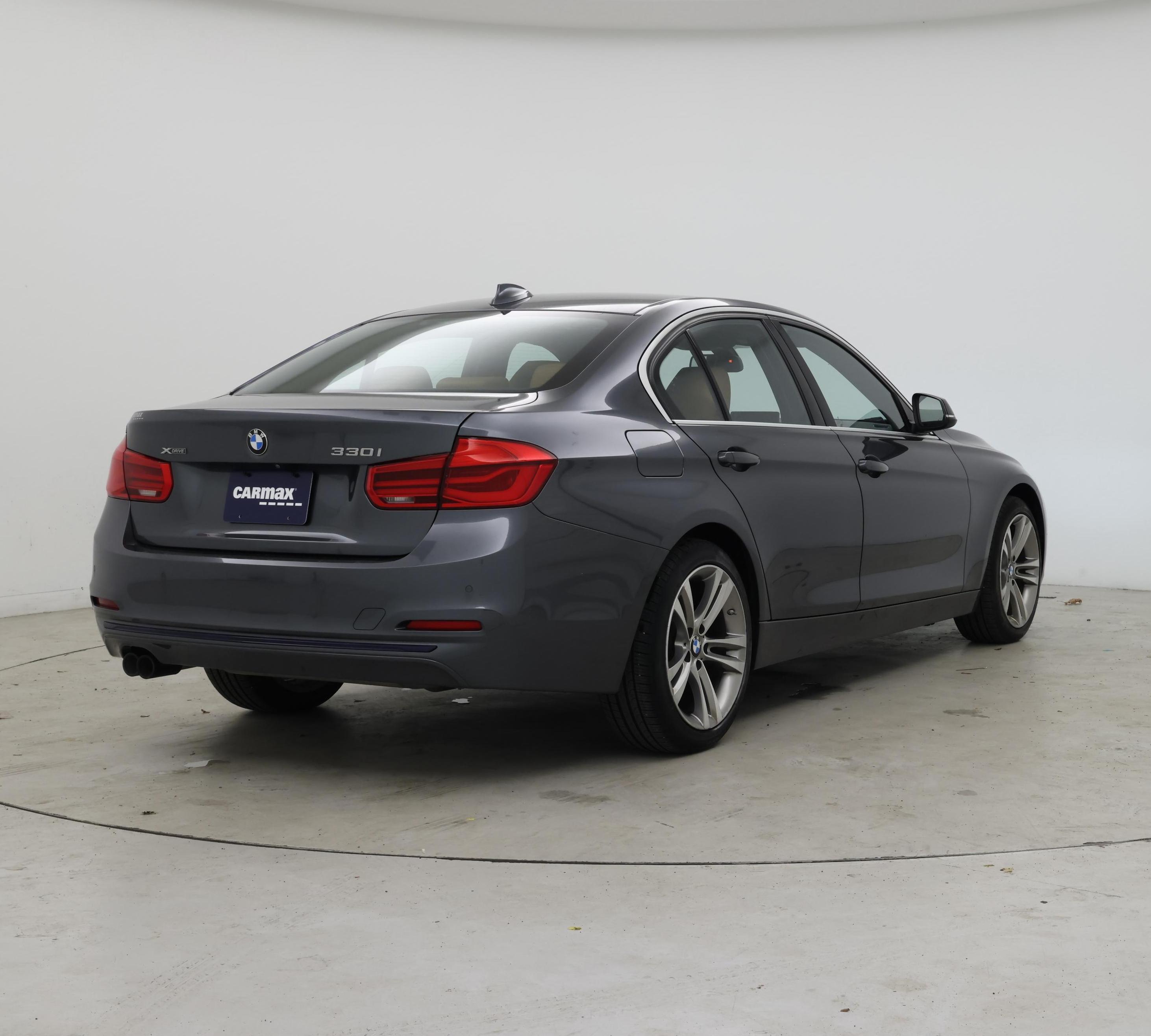 Thumbnail: 2018 BMW 3 Series - 8