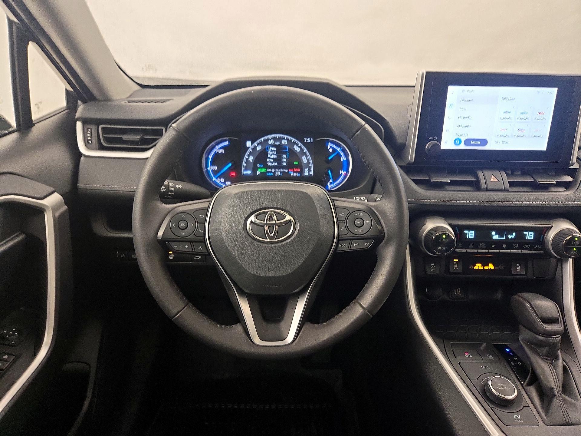 Thumbnail: 2024 Toyota RAV4 - 10