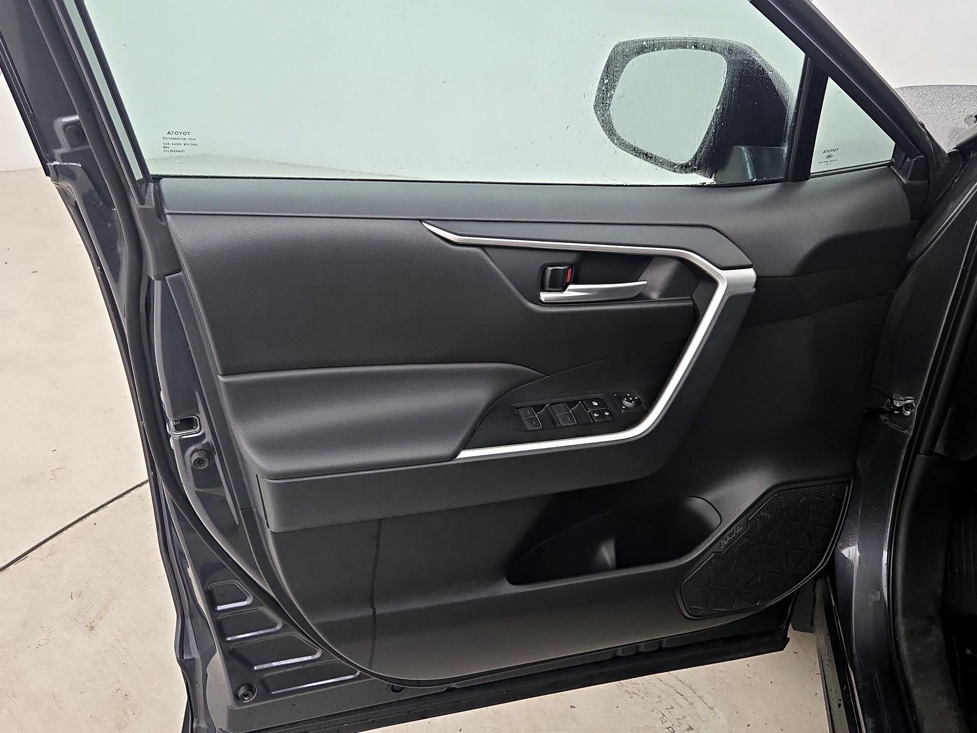 Thumbnail: 2024 Toyota RAV4 - 12