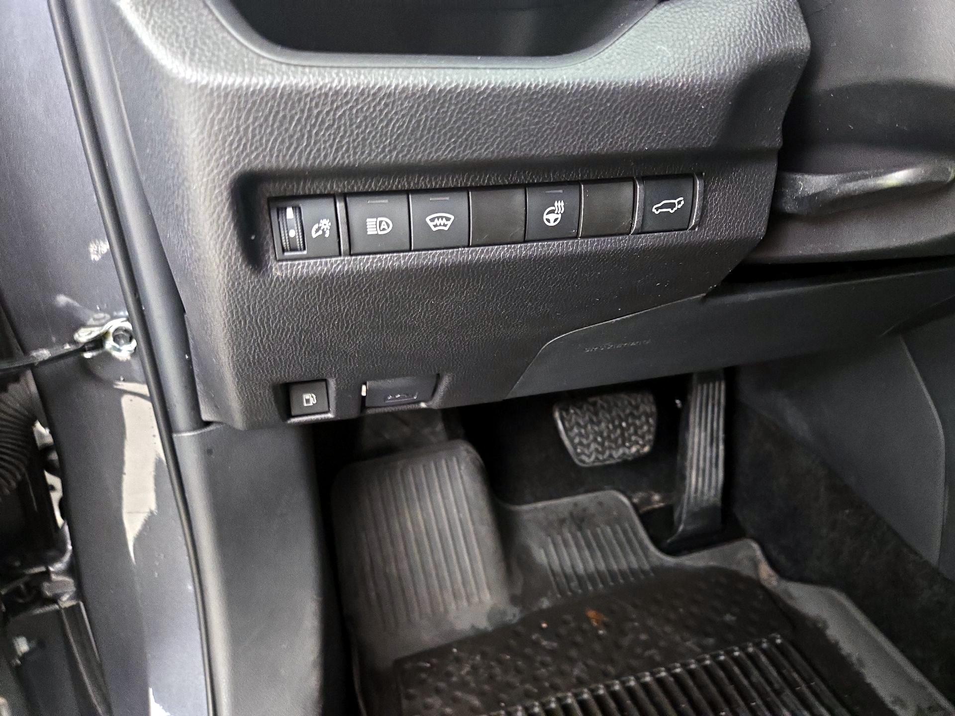 Thumbnail: 2024 Toyota RAV4 - 13