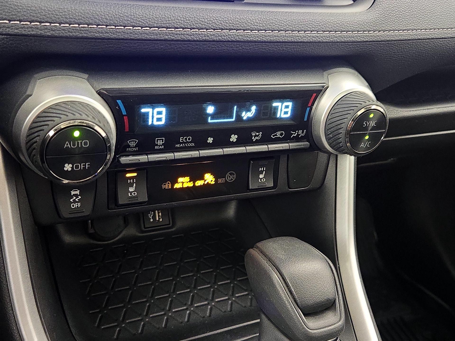 Thumbnail: 2024 Toyota RAV4 - 16