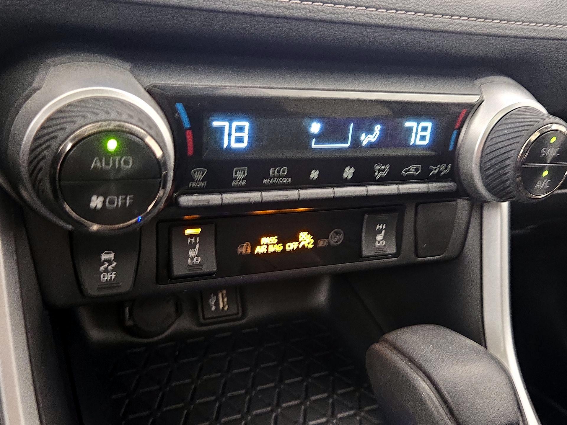 Thumbnail: 2024 Toyota RAV4 - 17