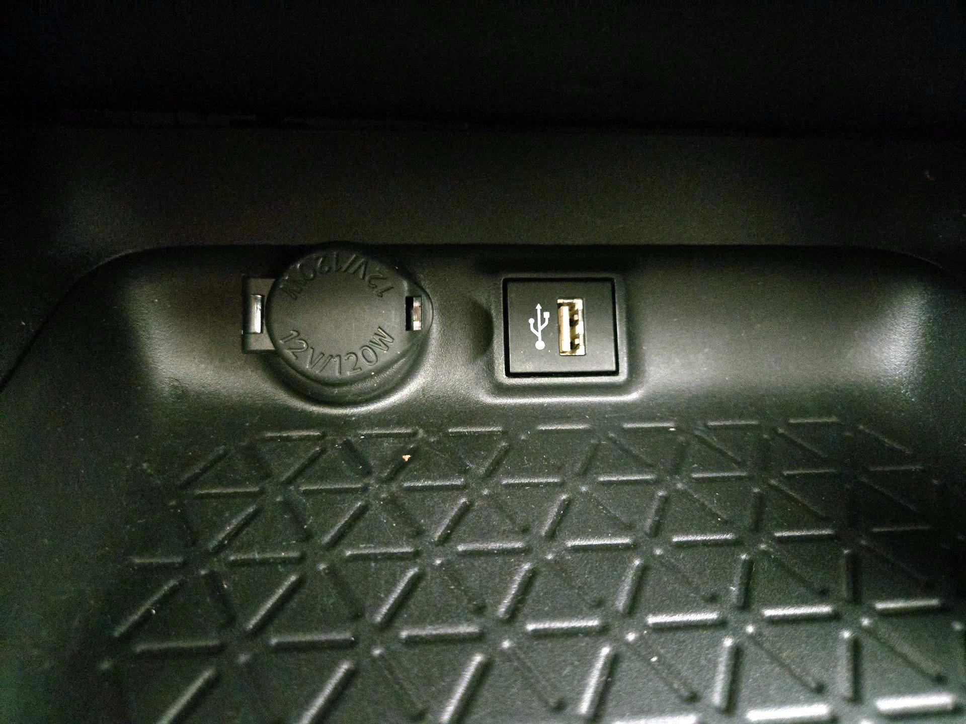 Thumbnail: 2024 Toyota RAV4 - 18