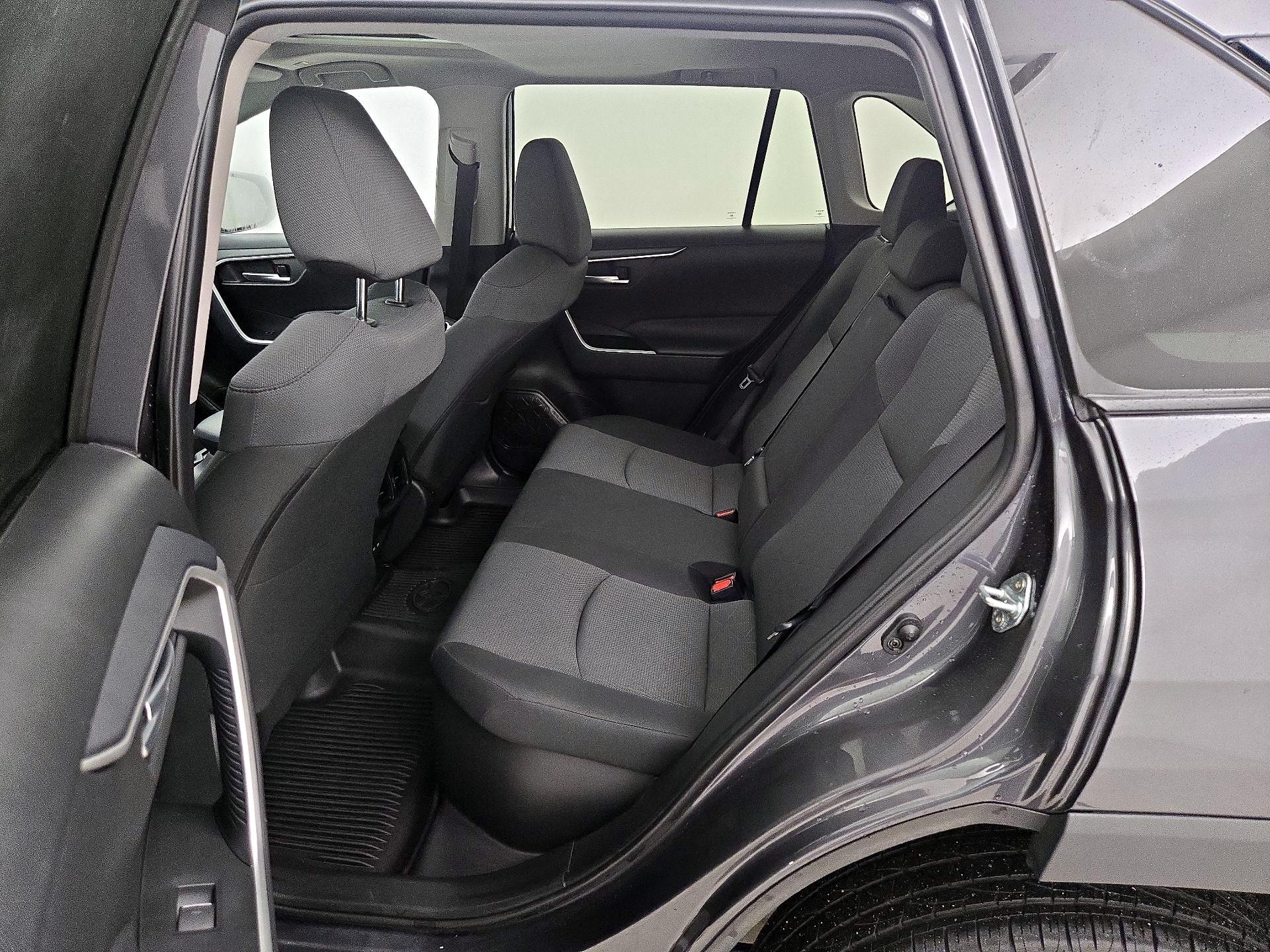 Thumbnail: 2024 Toyota RAV4 - 20