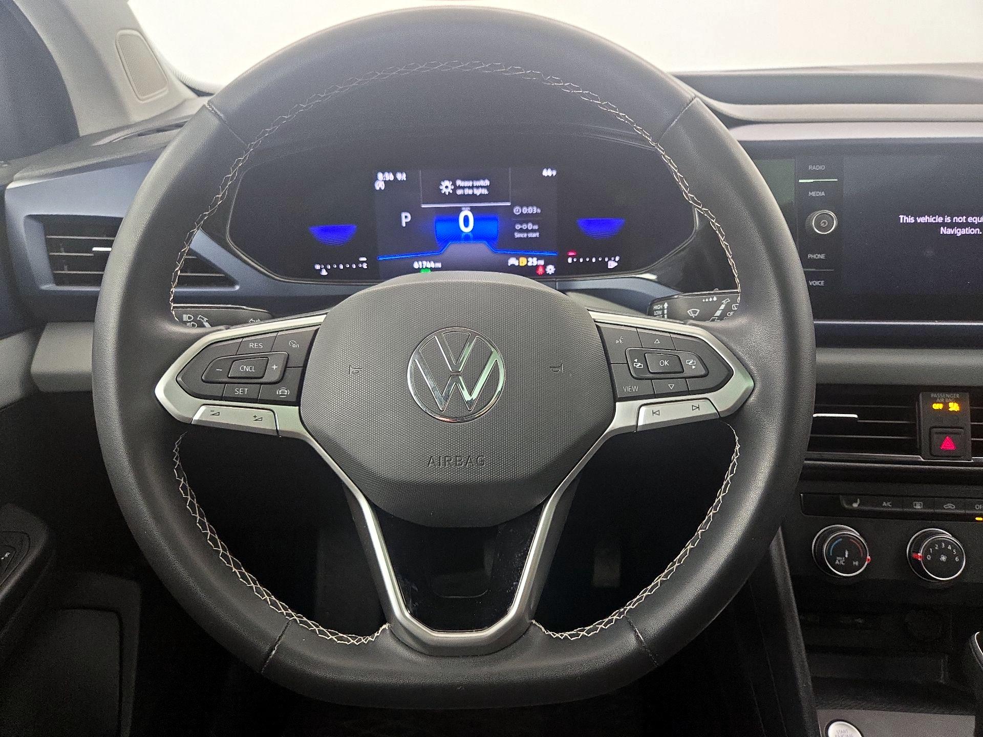 Thumbnail: 2022 Volkswagen Taos - 10