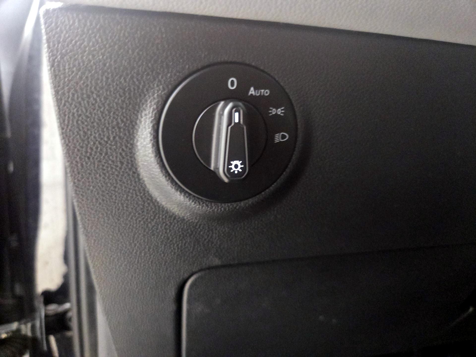 Thumbnail: 2022 Volkswagen Taos - 13