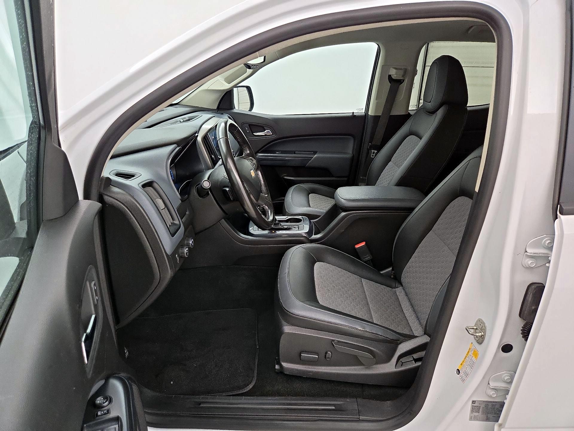 Thumbnail: 2018 Chevrolet Colorado - 11