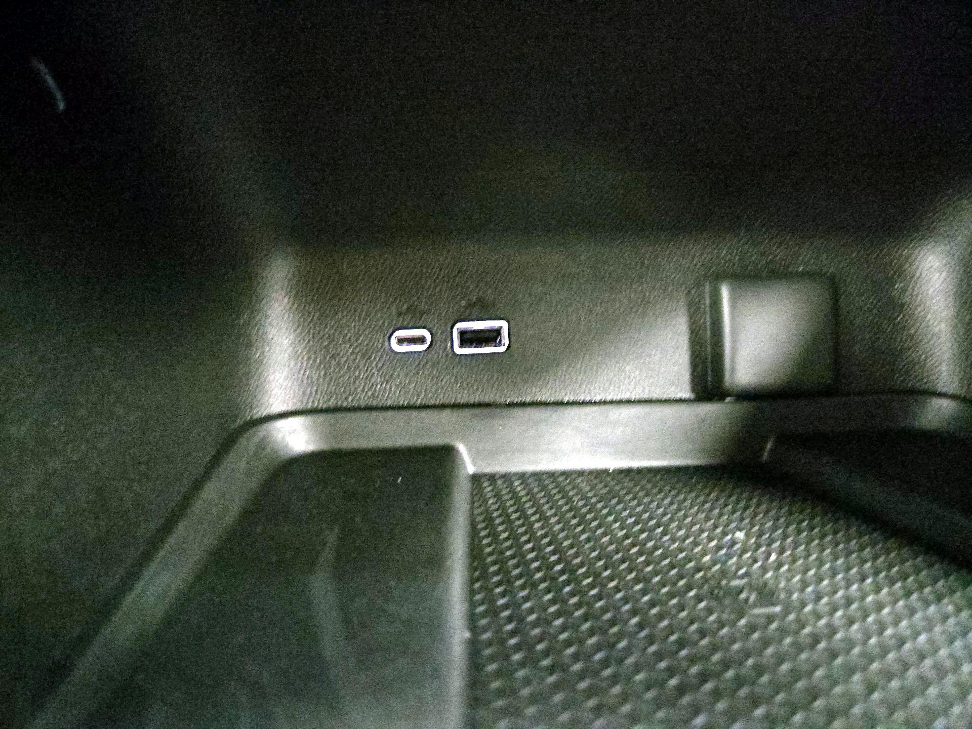 Thumbnail: 2025 Chevrolet Traverse - 18