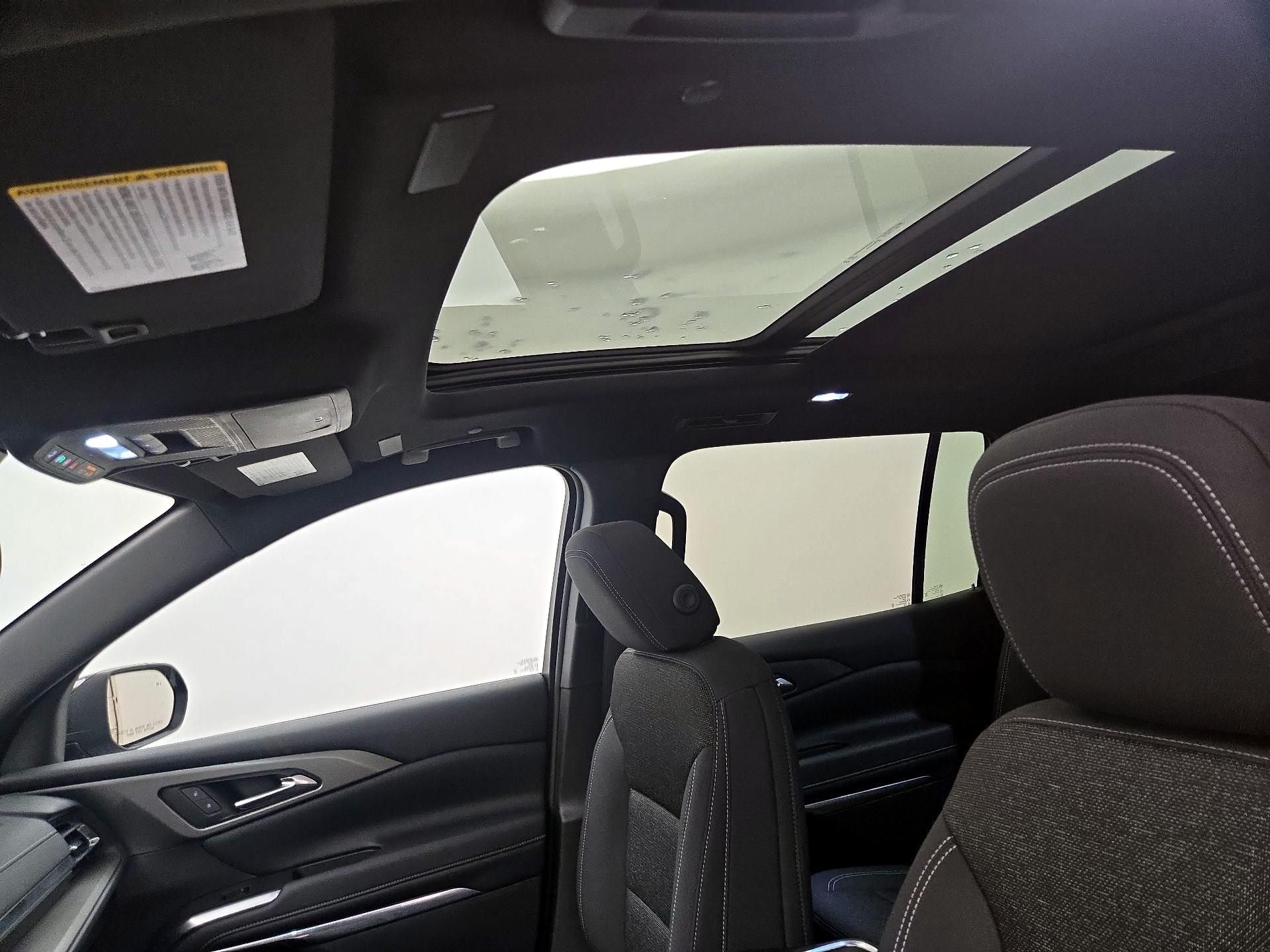 Thumbnail: 2025 Chevrolet Traverse - 19