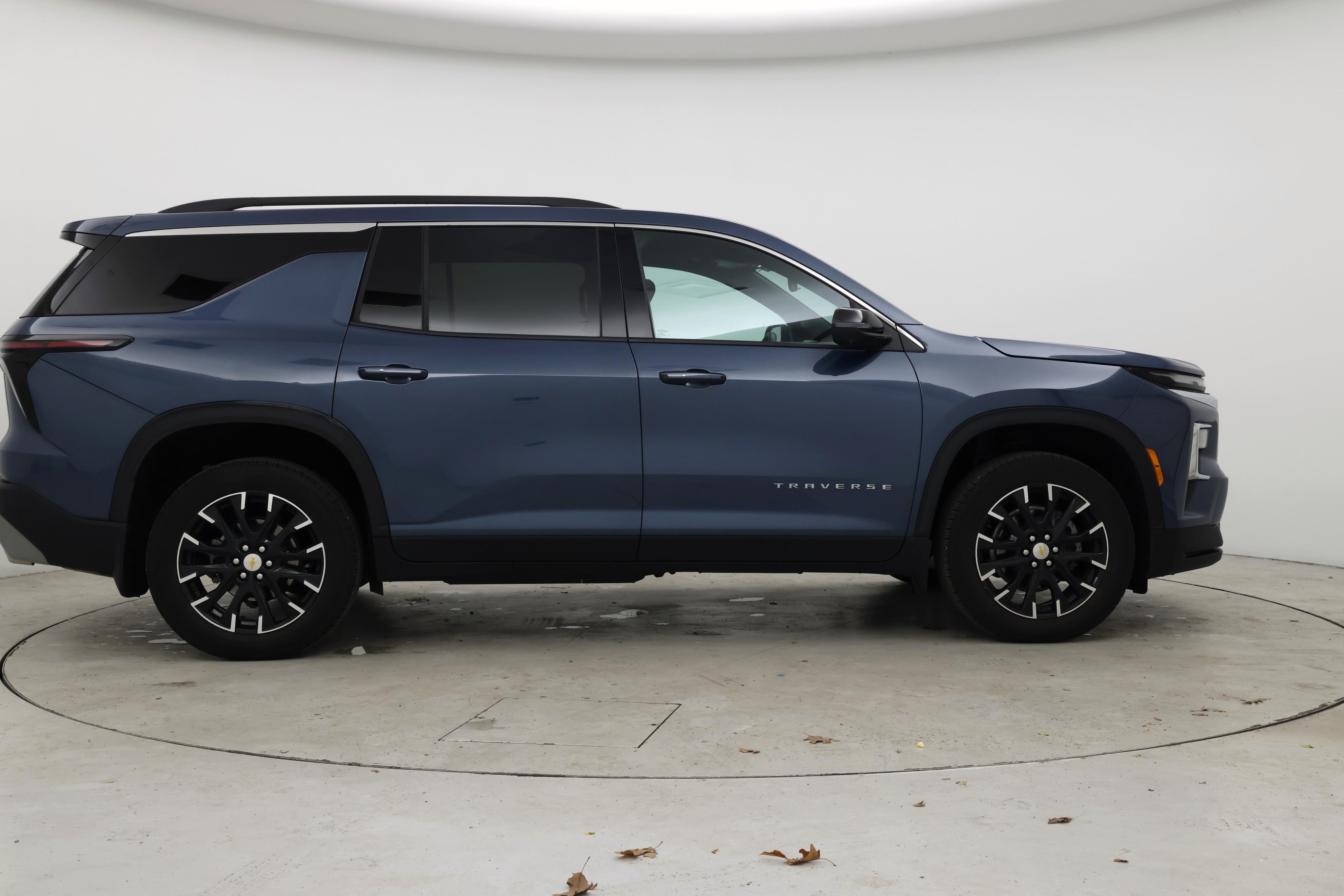 Thumbnail: 2025 Chevrolet Traverse - 7