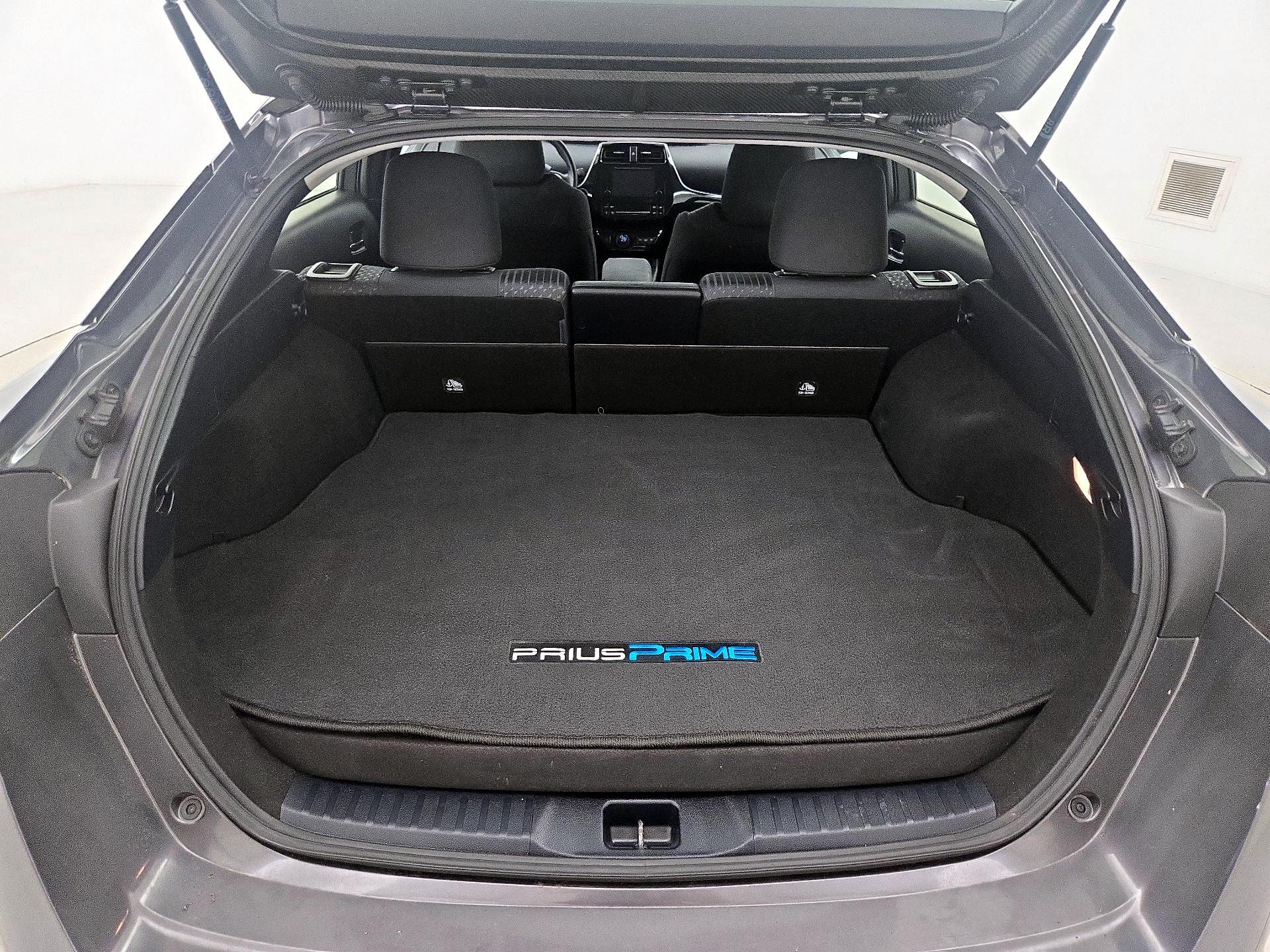 Thumbnail: 2018 Toyota Prius Prime - 20
