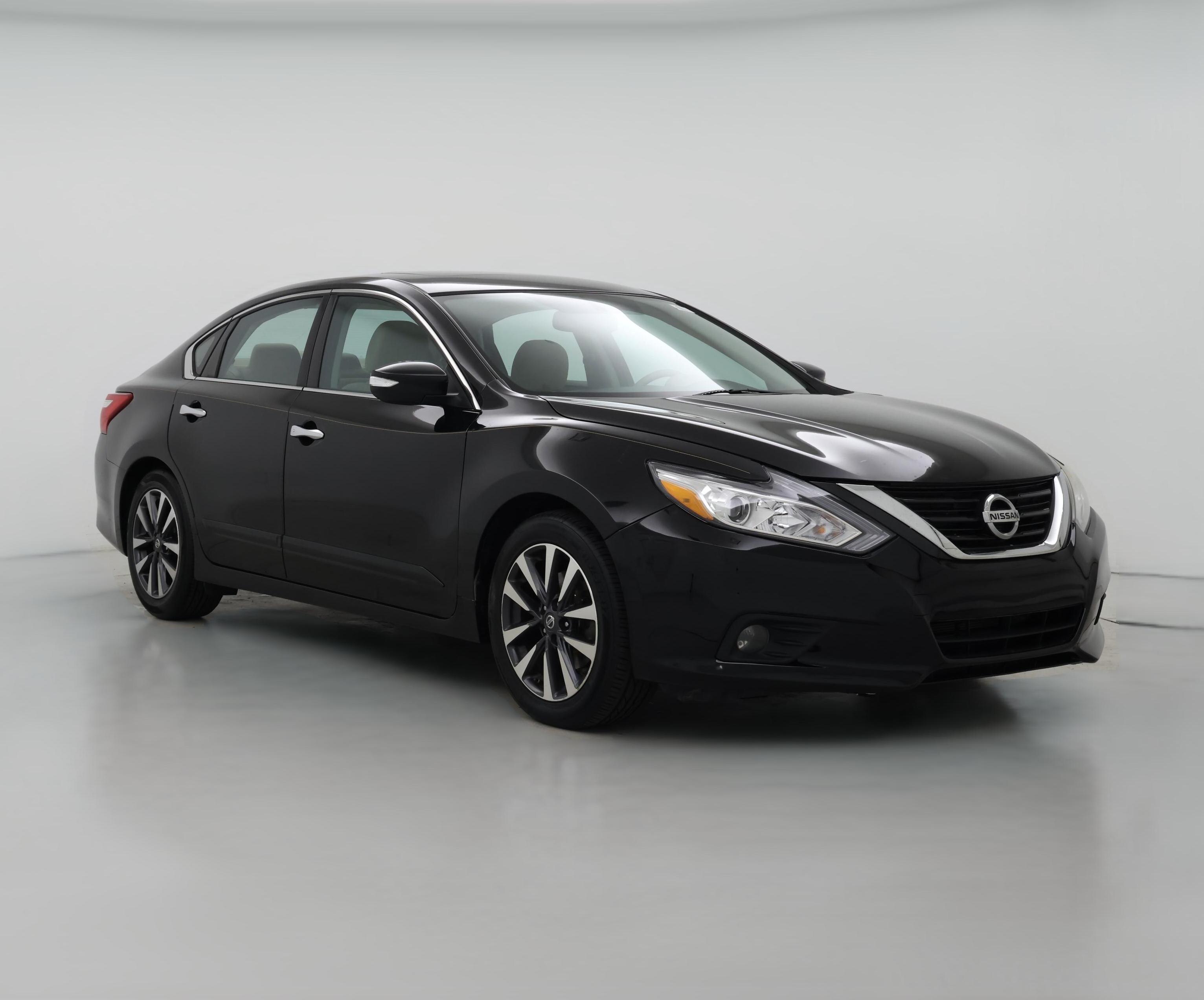 Thumbnail: 2016 Nissan Altima - 1