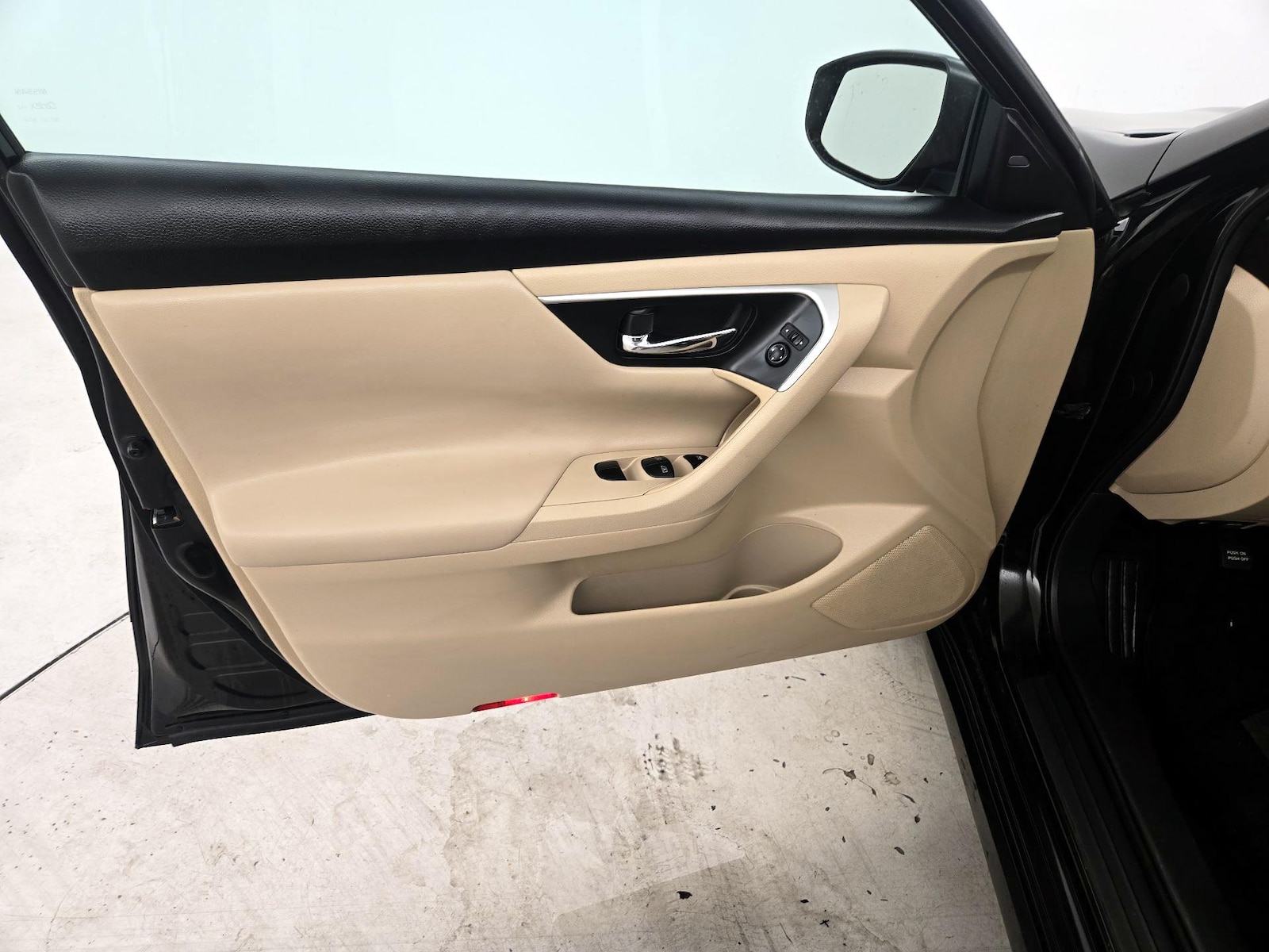 2016 Nissan Altima SV - Photo 13