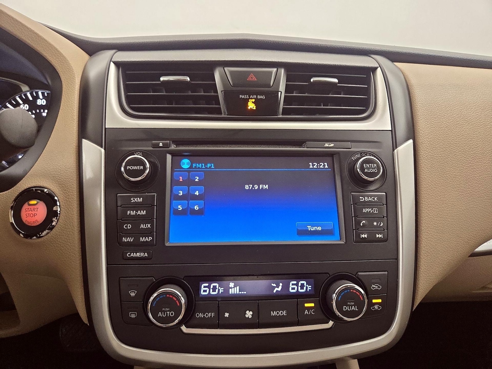 2016 Nissan Altima SV - Photo 17
