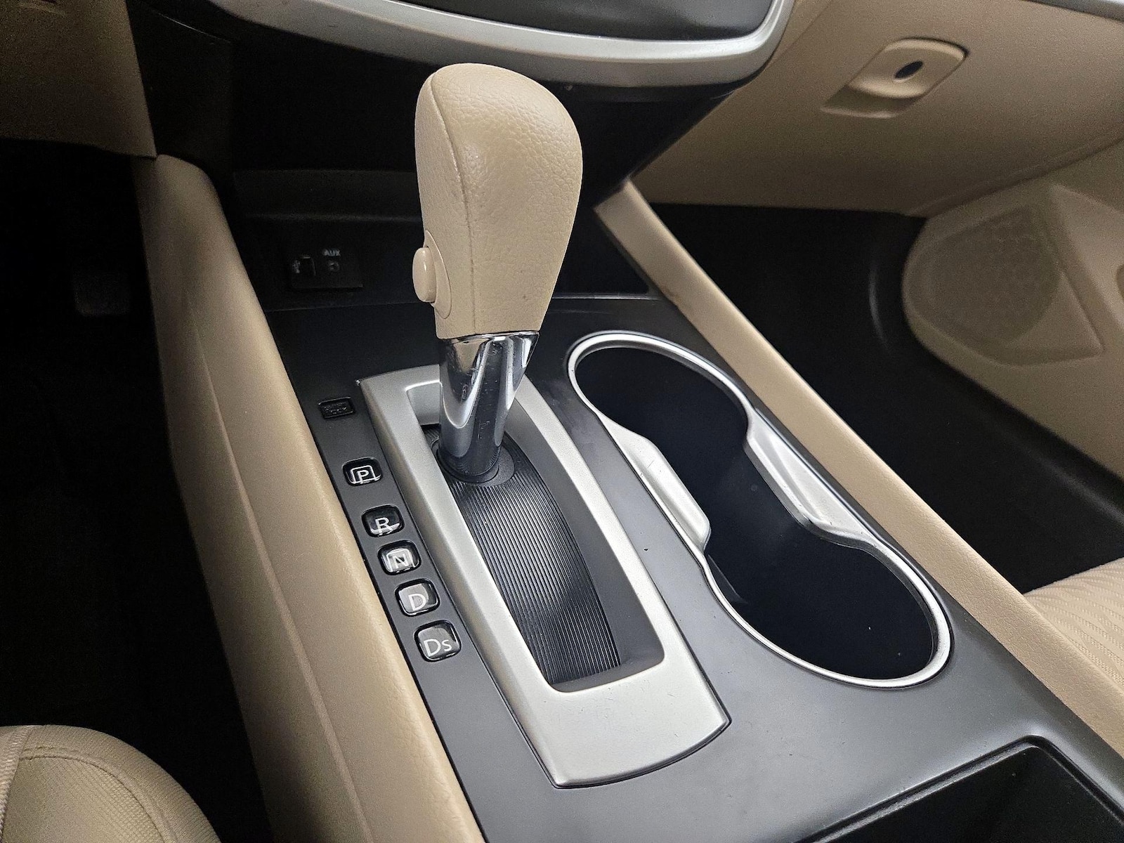 2016 Nissan Altima SV - Photo 19