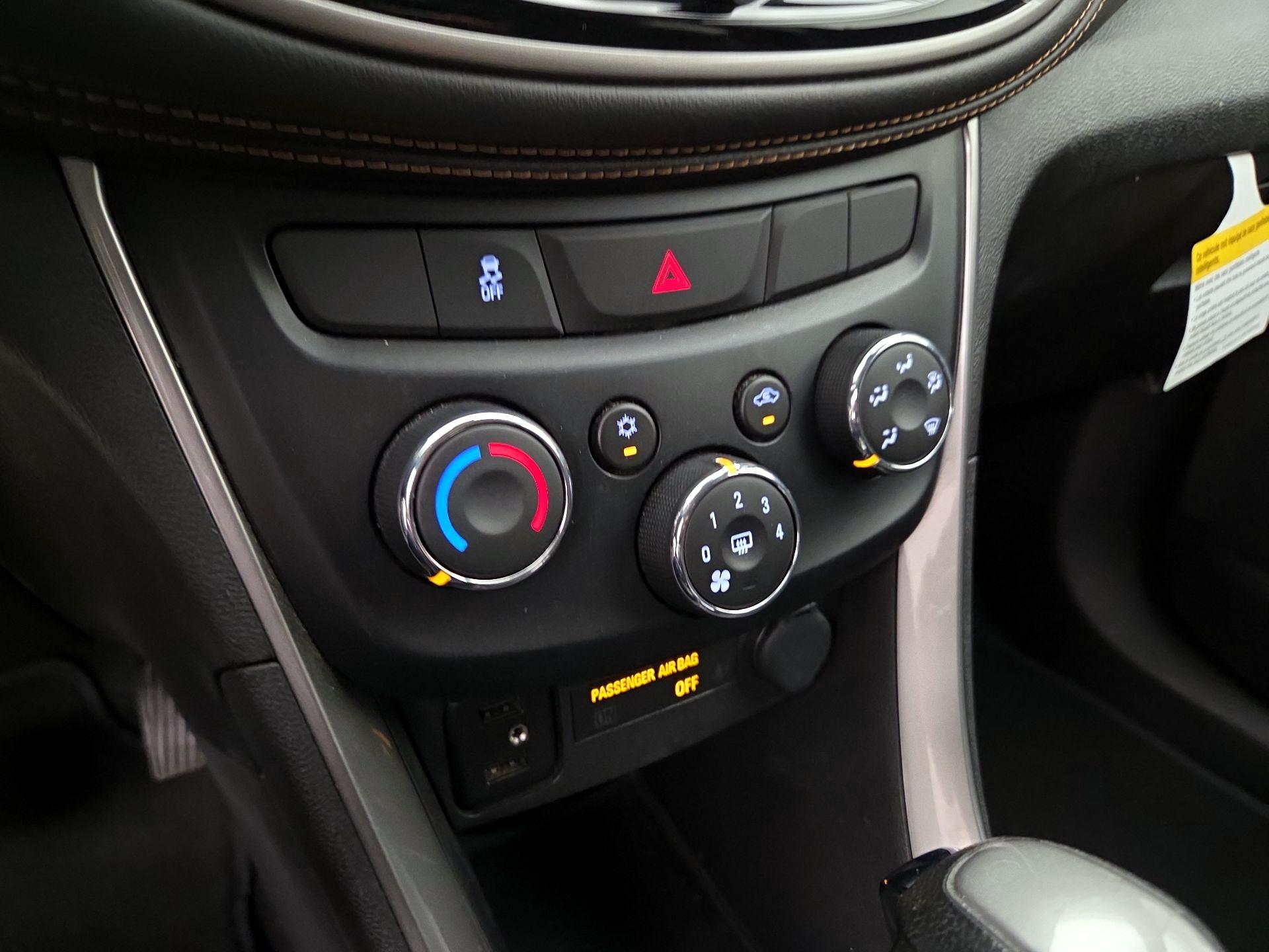 Thumbnail: 2020 Chevrolet Trax - 16