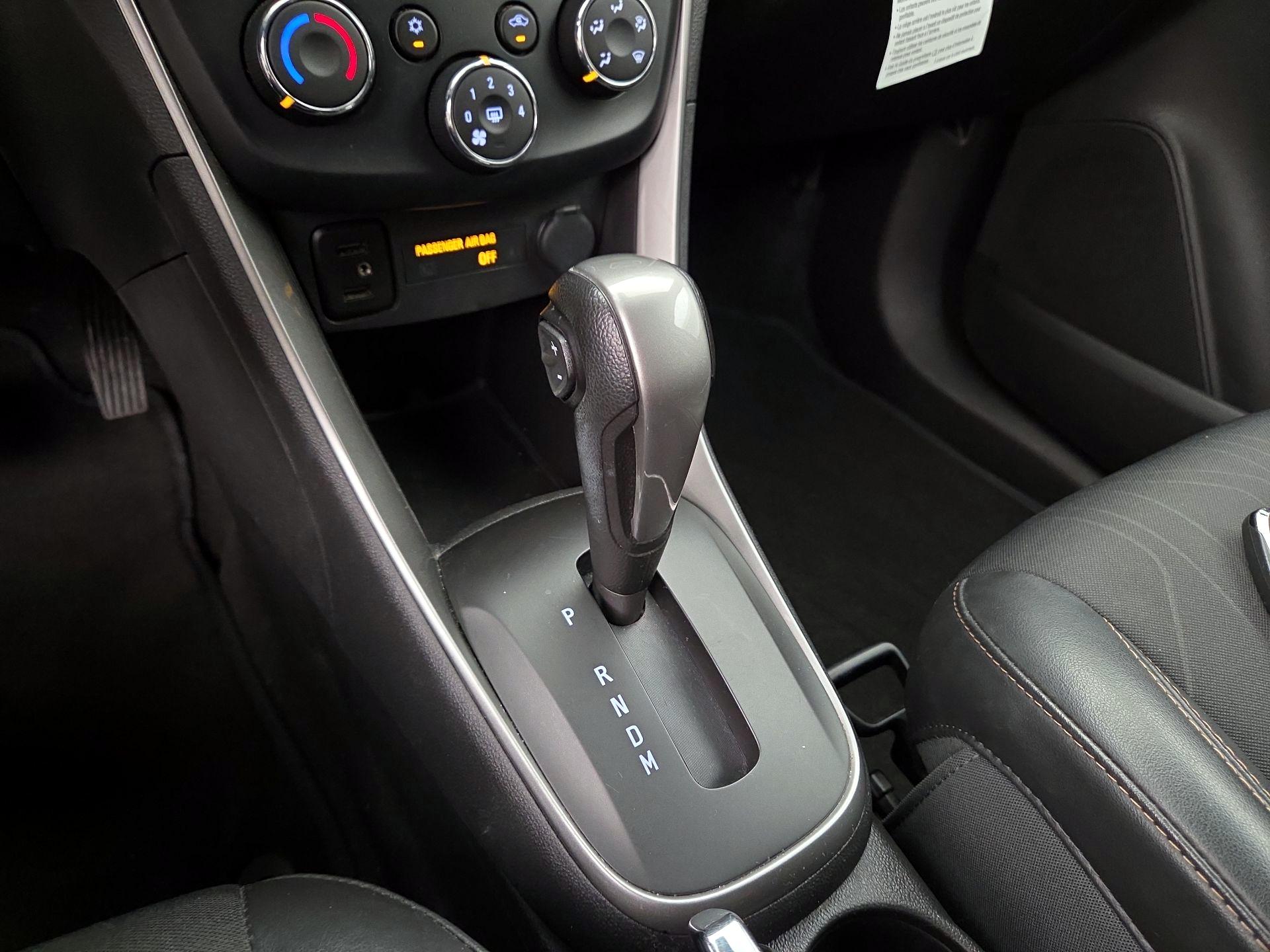 Thumbnail: 2020 Chevrolet Trax - 17