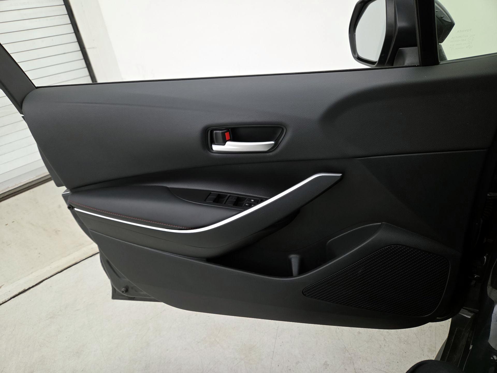 Thumbnail: 2024 Toyota Corolla - 12