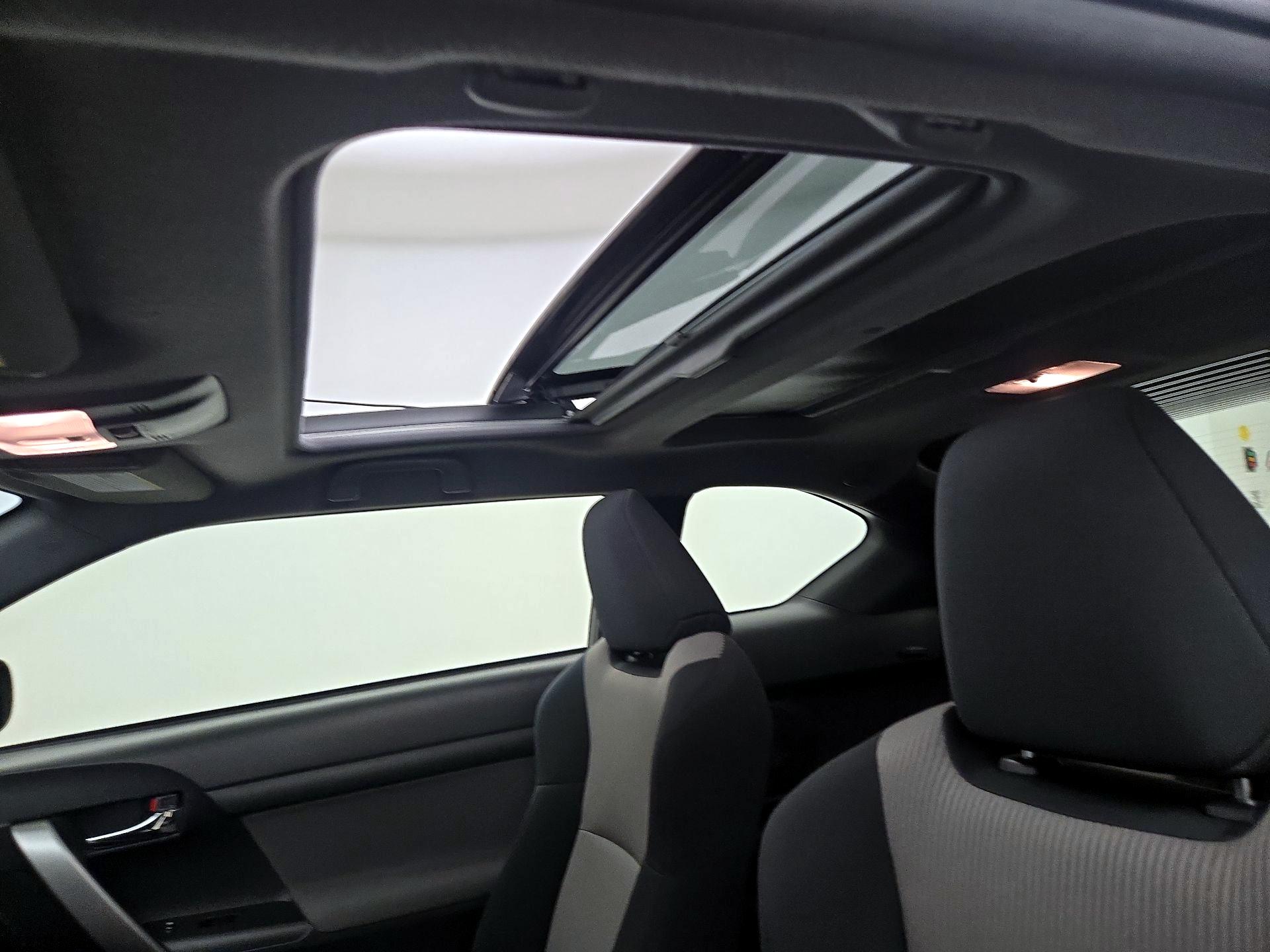 Thumbnail: 2016 Scion tC - 18