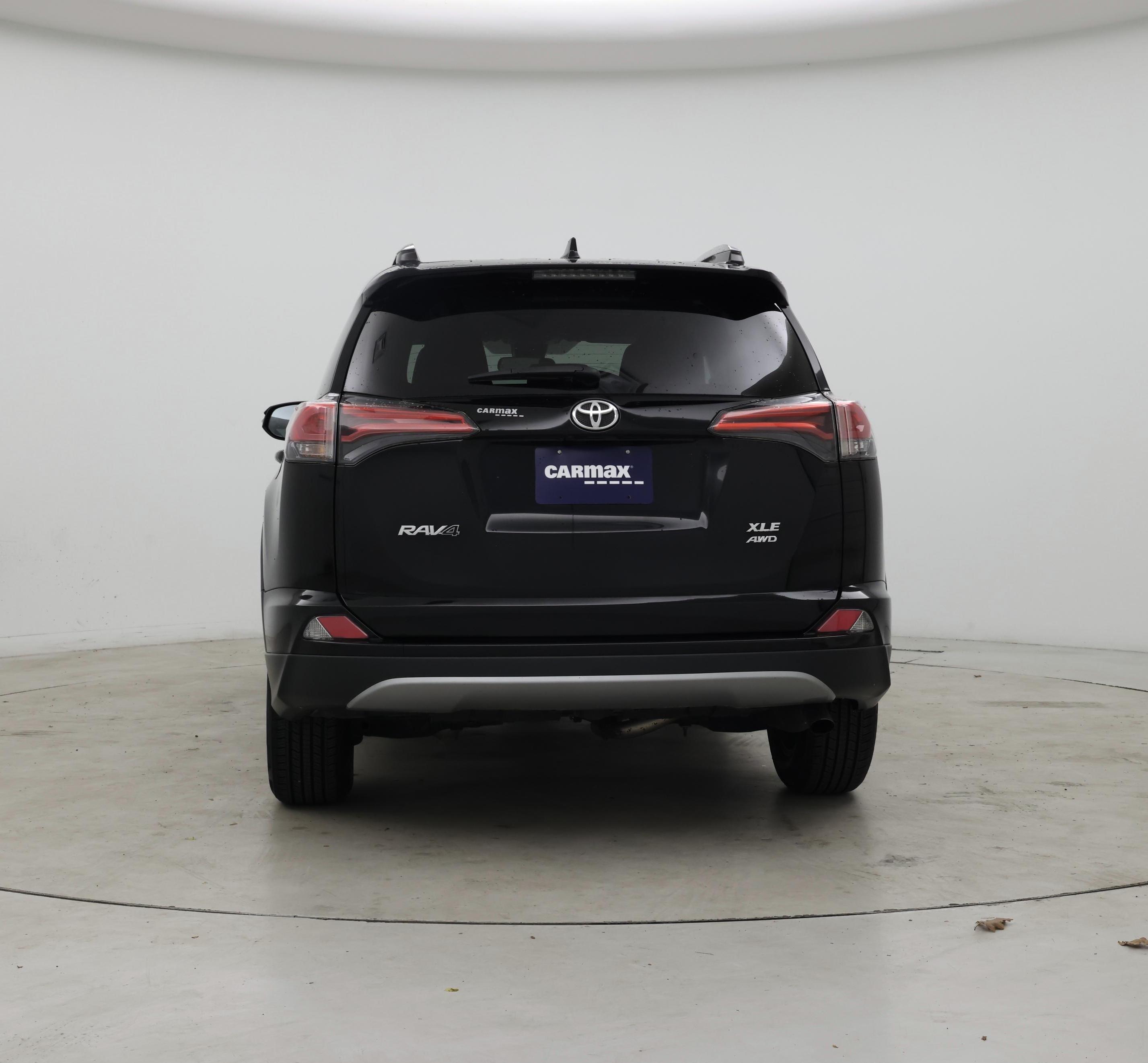 Thumbnail: 2018 Toyota RAV4 - 6