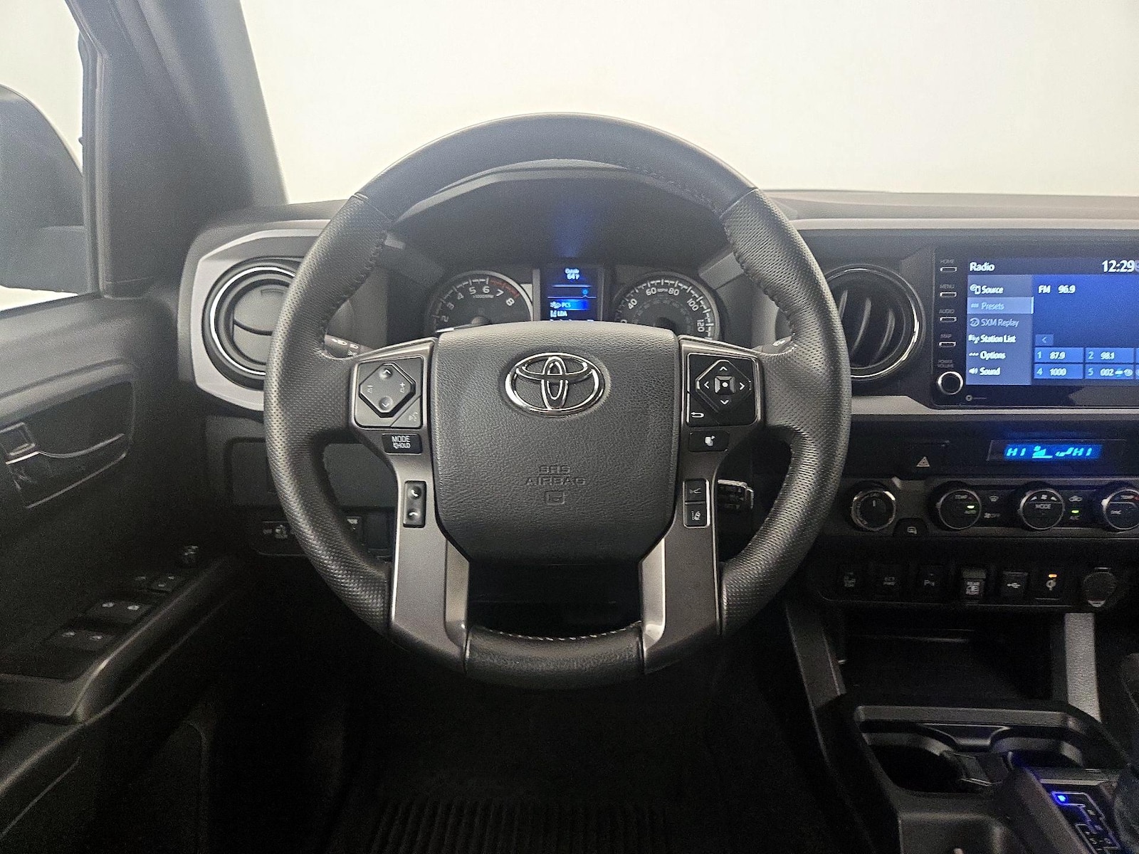 2023 Toyota Tacoma TRD Sport - Photo 11