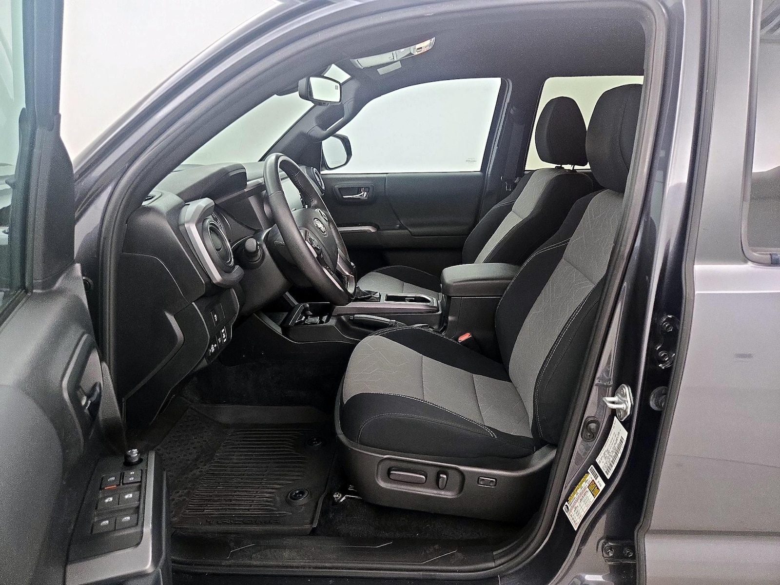 2023 Toyota Tacoma TRD Sport - Photo 12