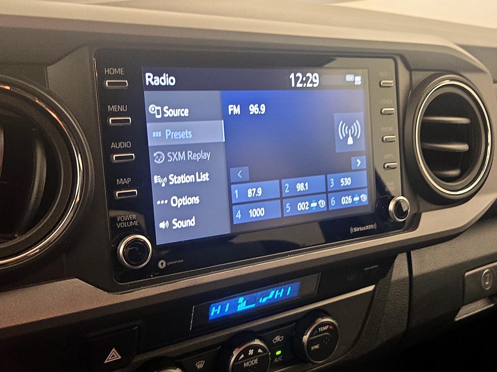 2023 Toyota Tacoma TRD Sport - Photo 16