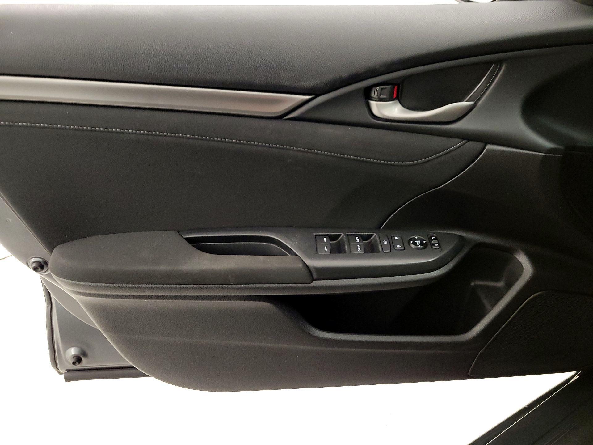 Thumbnail: 2017 Honda Civic - 12
